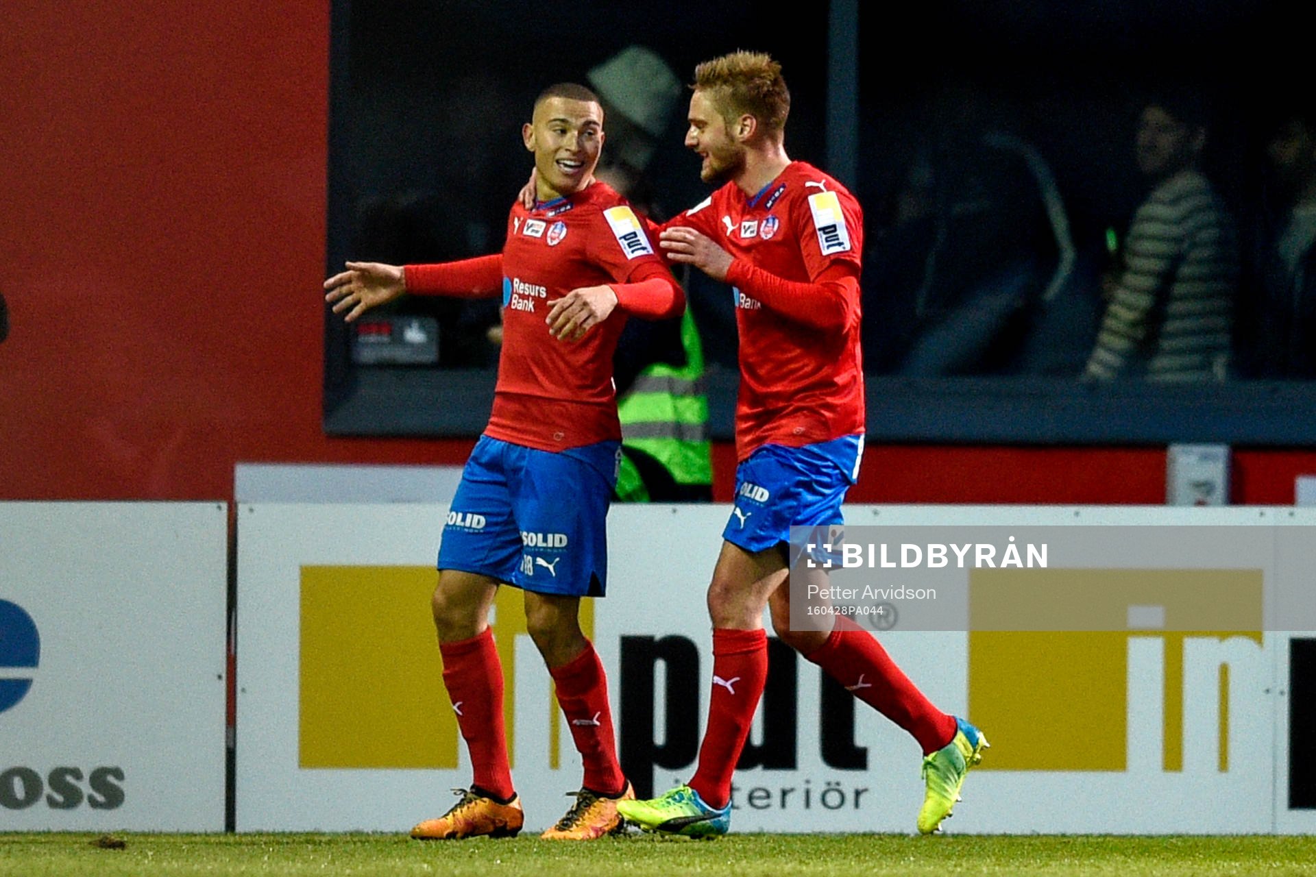 Helsingborgs Jordan Larsson jublar efter 2-1 under fotbollsmatchen i Allsvenskan mellan Helsingborg och AIK den 28 april 2016 i Helsingborg.