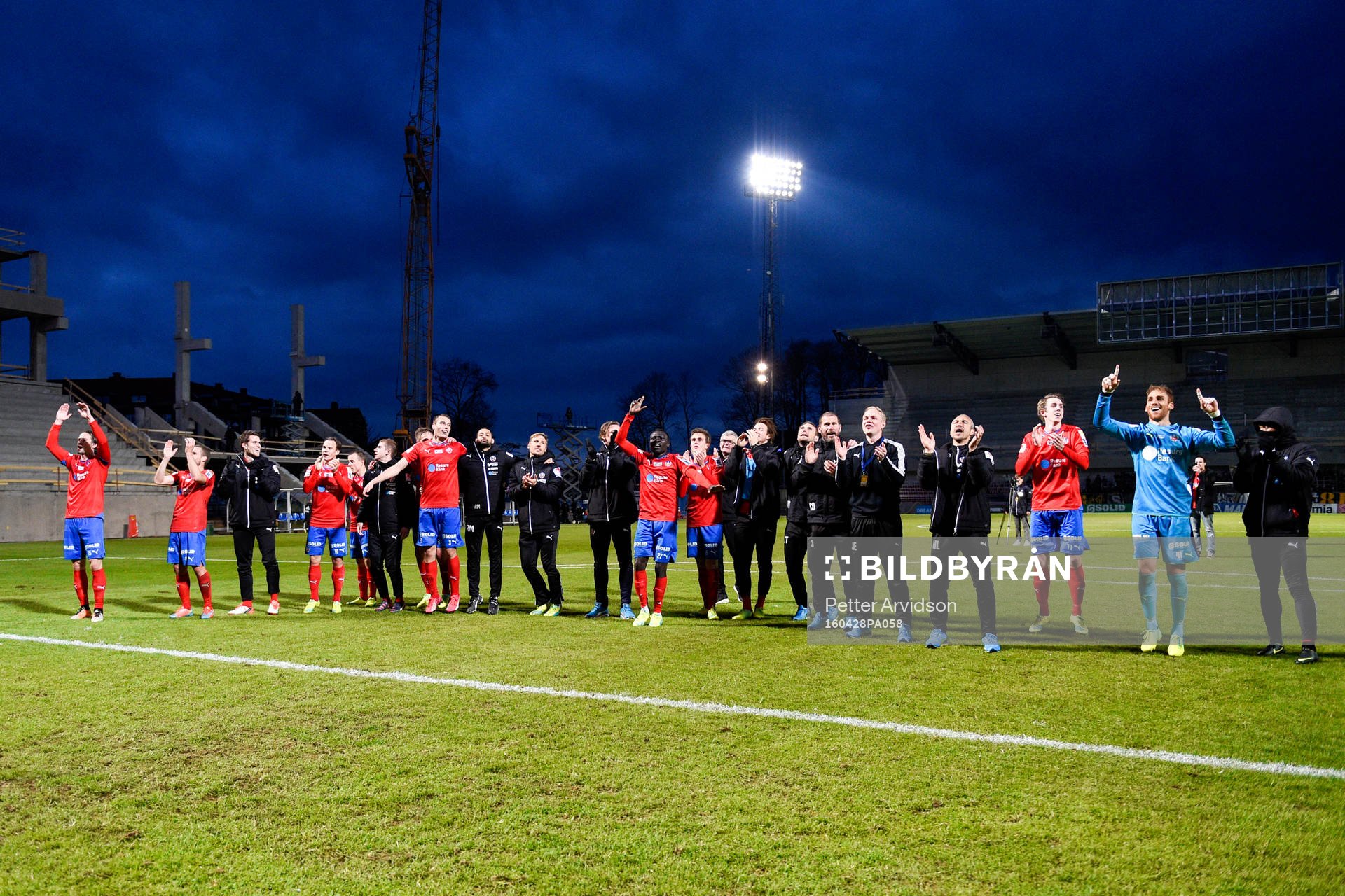 Helsingborgs spelare jublar efter segern under fotbollsmatchen i Allsvenskan mellan Helsingborg och AIK den 28 april 2016 i Helsingborg.
