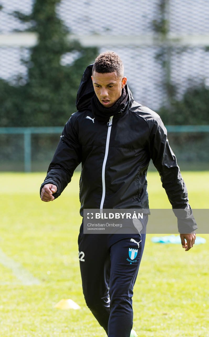 Tobias Sana