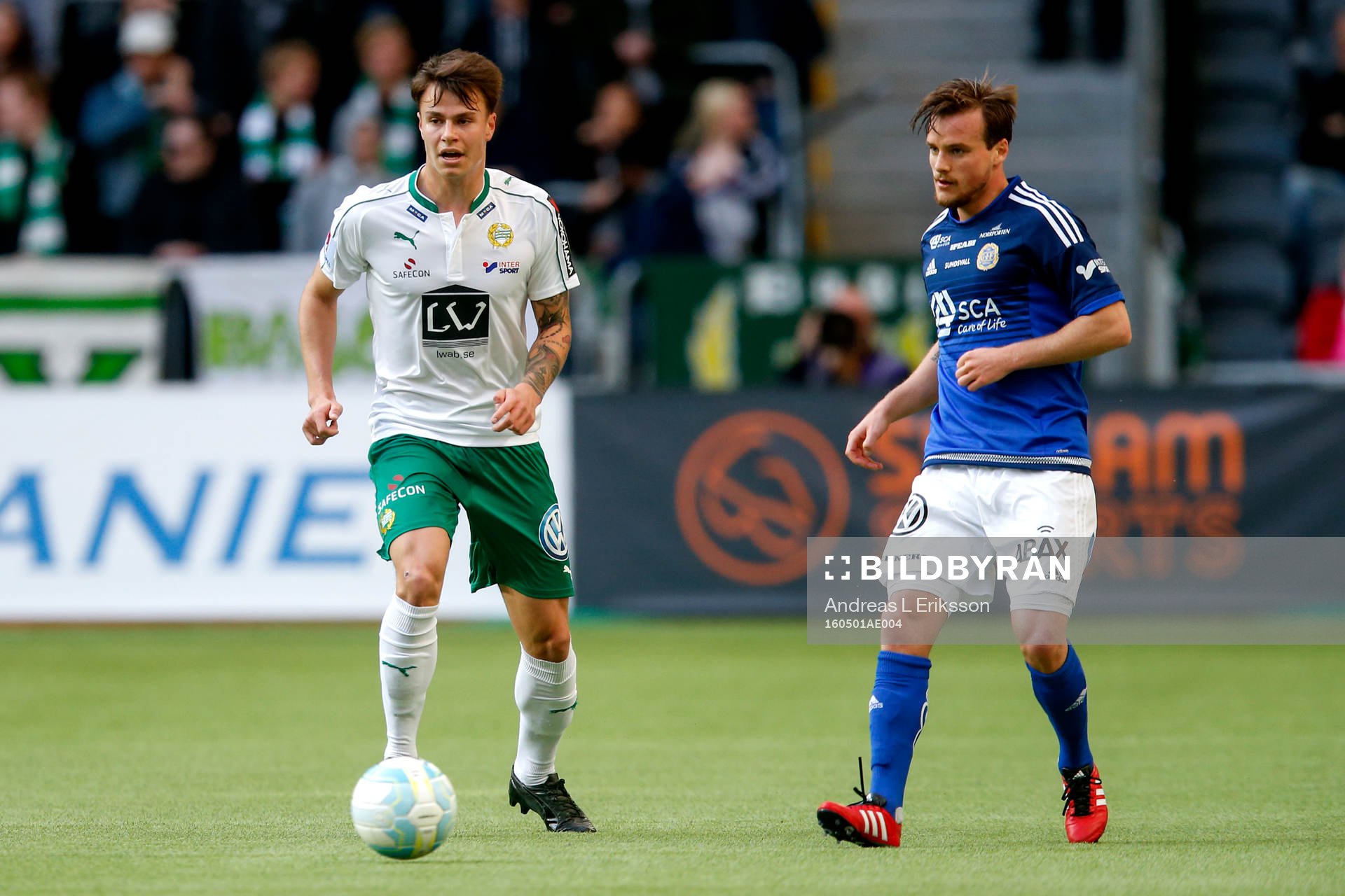 Hammarbys Arnor Smarason och Sundsvalls Eric Larsson