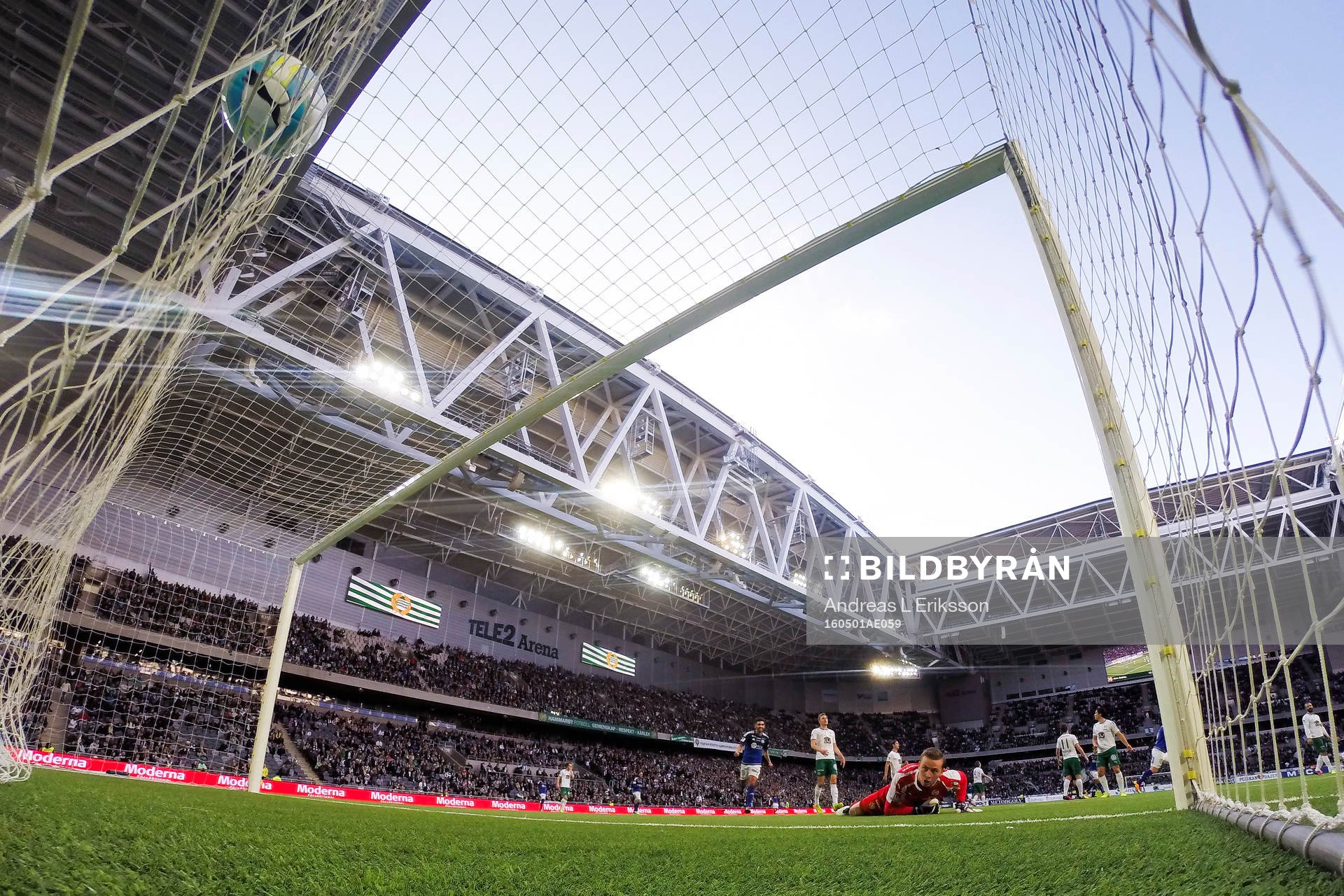 Hammarbys målvakt Ögmundur Kristinsson släpper in 1-1
