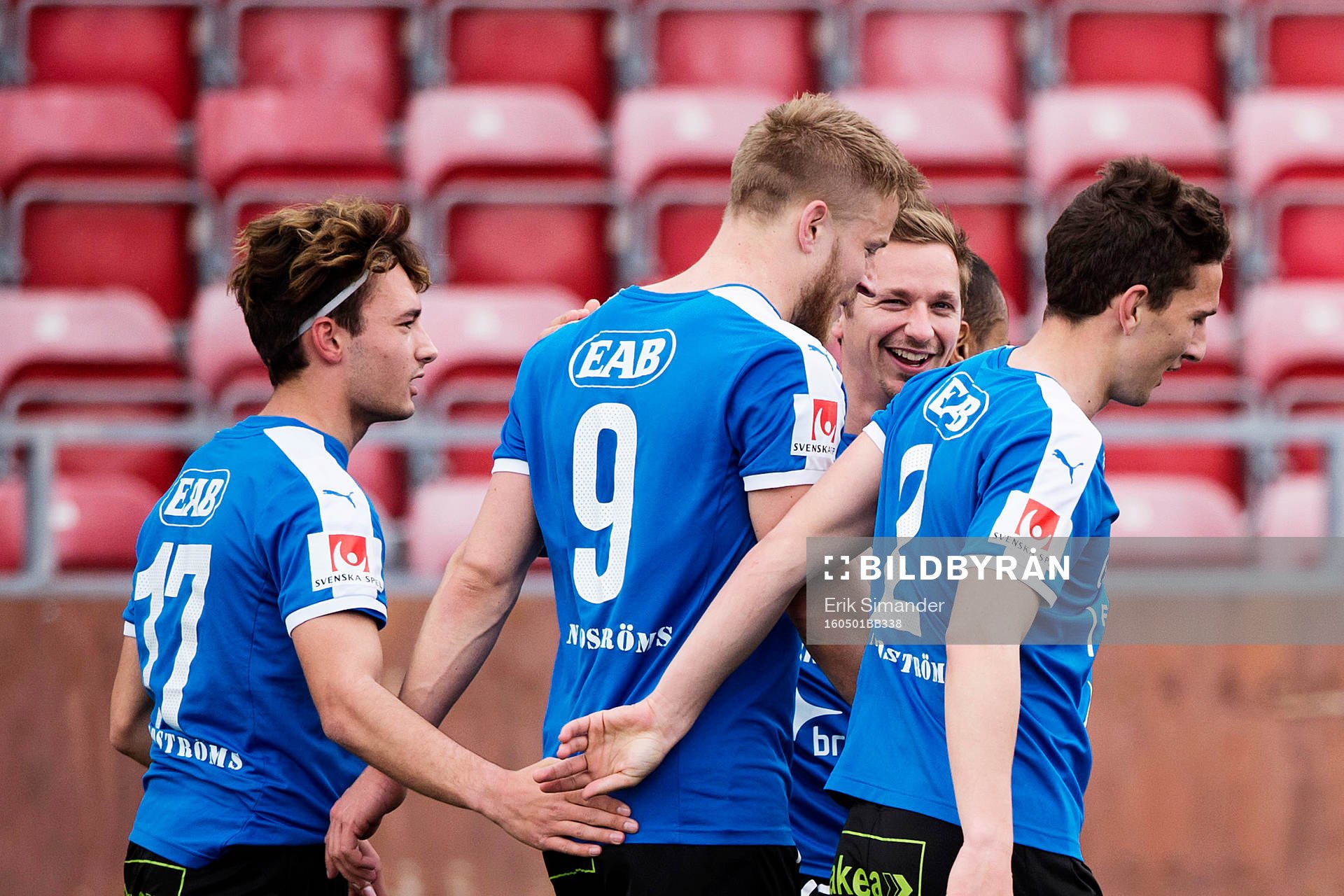 Halmstads spelare jublar