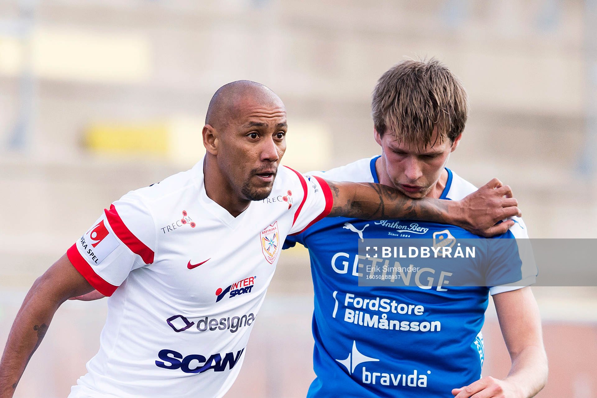 Assyriskas Alessandro Pereira och Halmstads Marcus Johansson