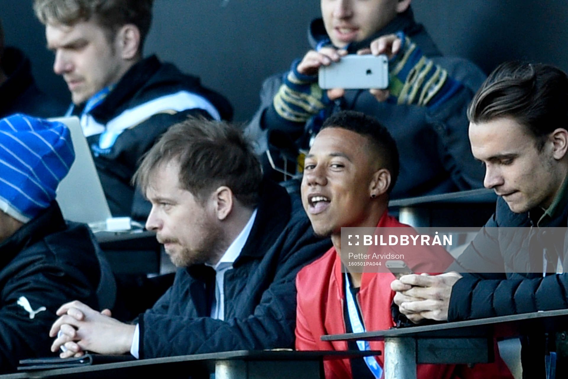 Malmö FFs Tobias Sana på läktaren