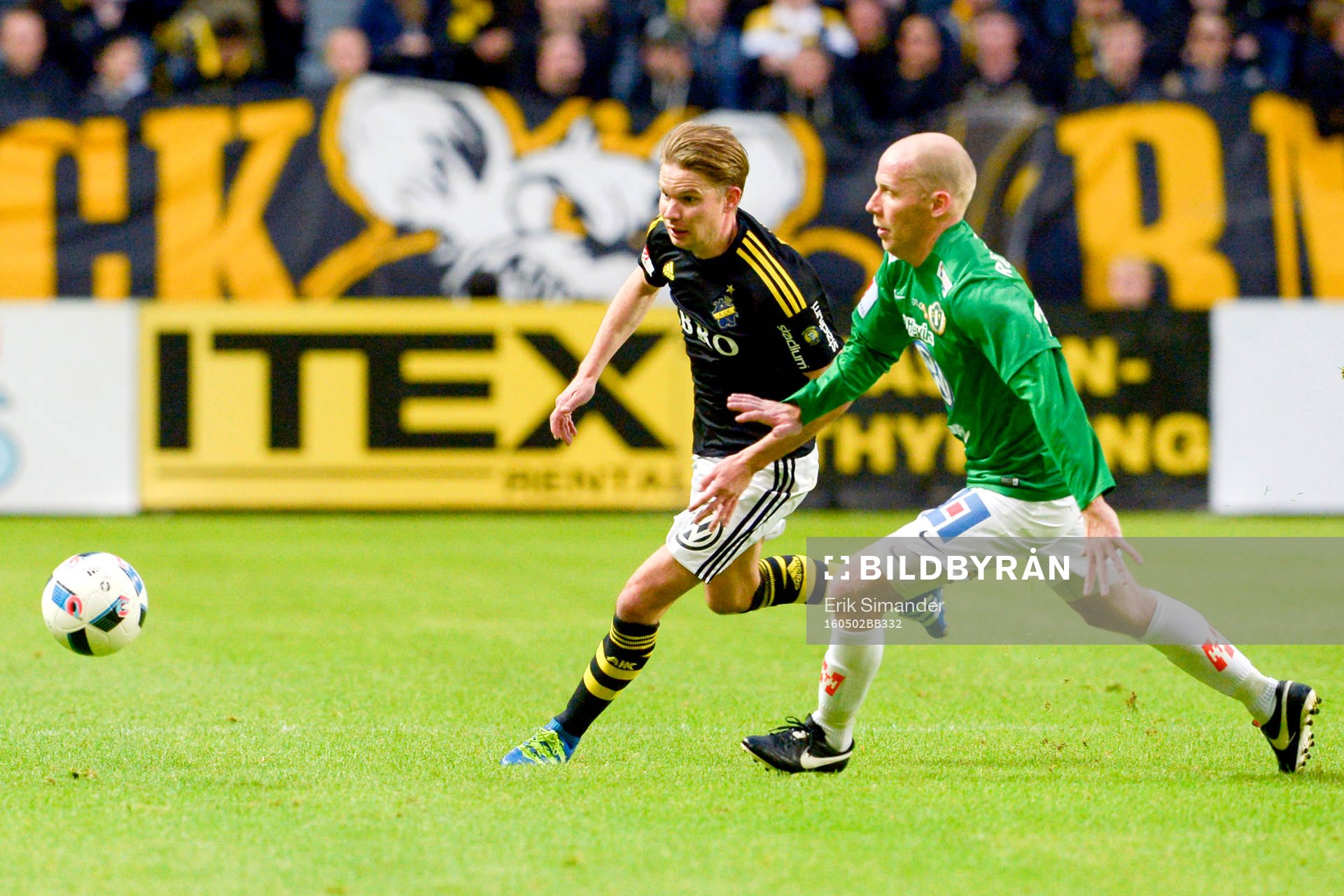 s Johan Blomberg och Jönköpings Viktor Rönneklev