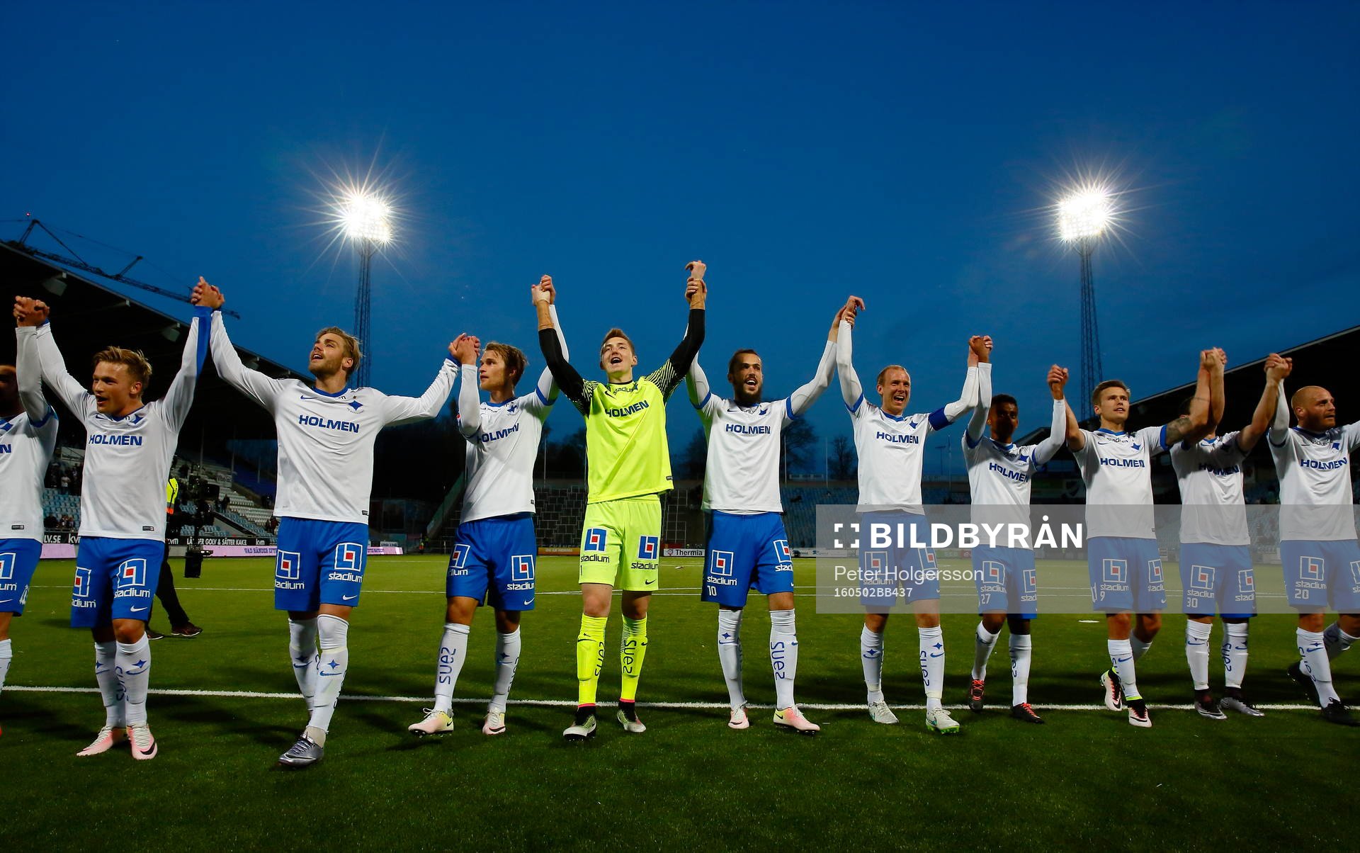 Norrköpings spelare och tränare Jan Andersson jublar