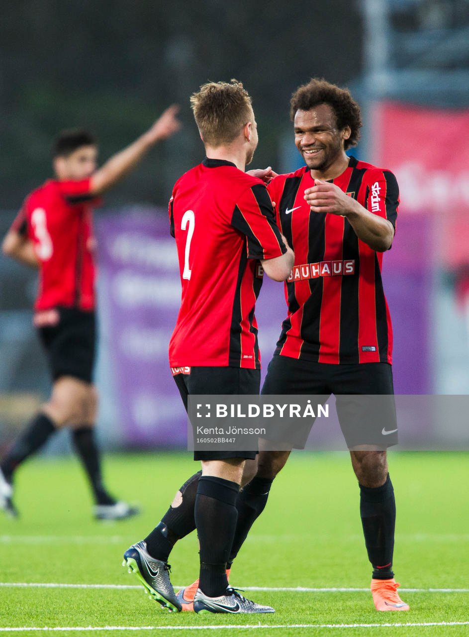 Brommapojkarnas Serge-Junior Martinsson Ngouali jublar med Christopher Brandeborn efter 3-0 under fotbollsmatchen i Division 1 Norra mellan Brommapojkarna och Västerås den 2 Maj 2016 i Stockholm.