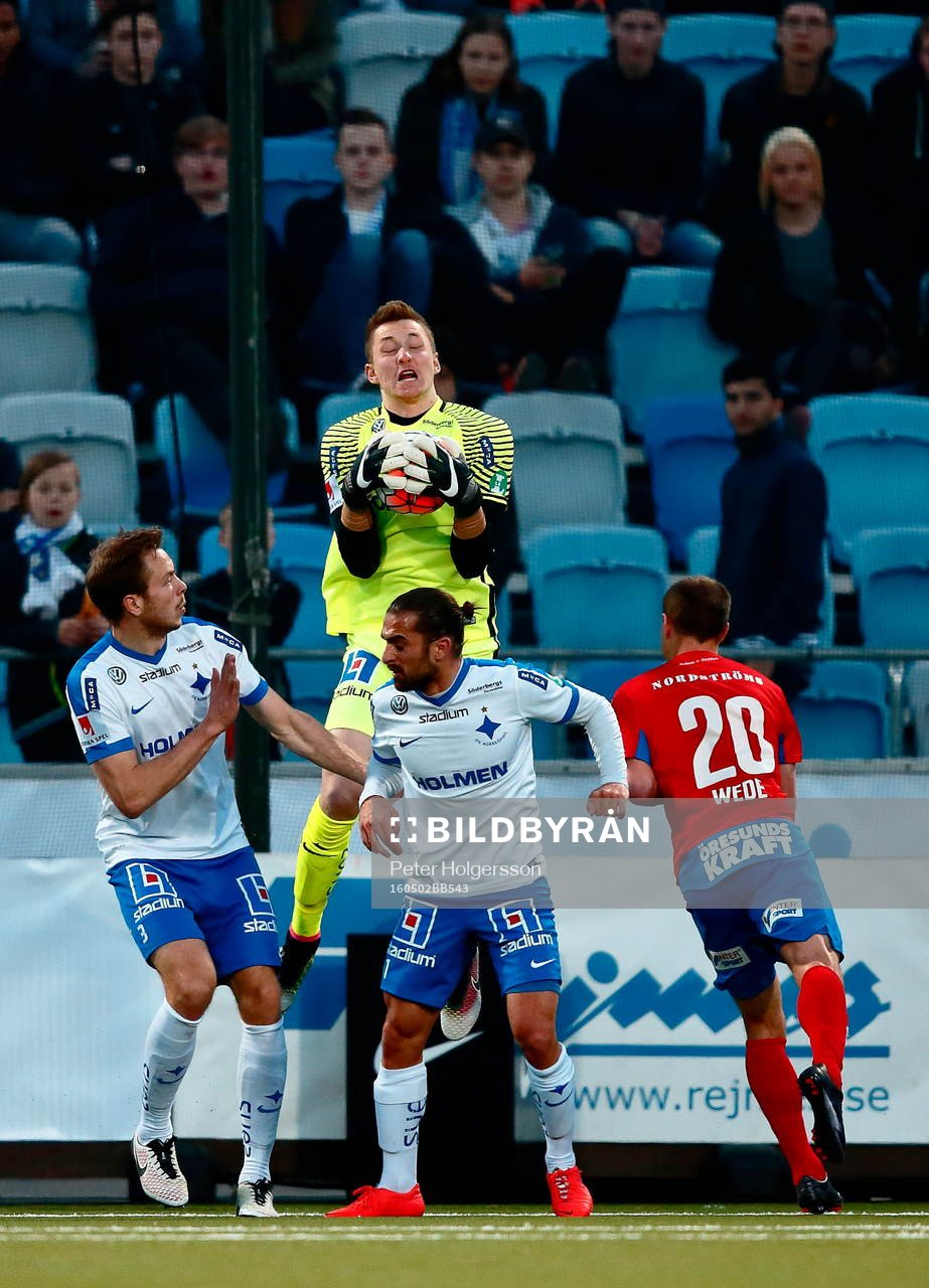 Norrköpings målvakt Andreas Vaikla