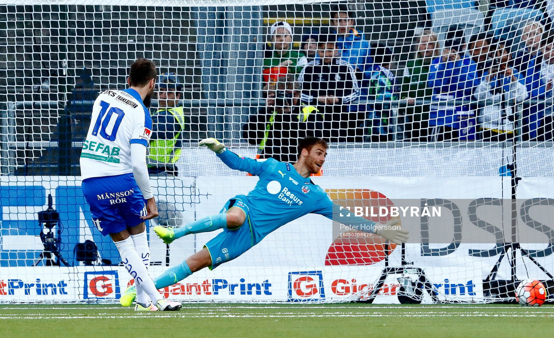 Norrköpings Emir Kujovic gör mål 3-0 på straff förbi