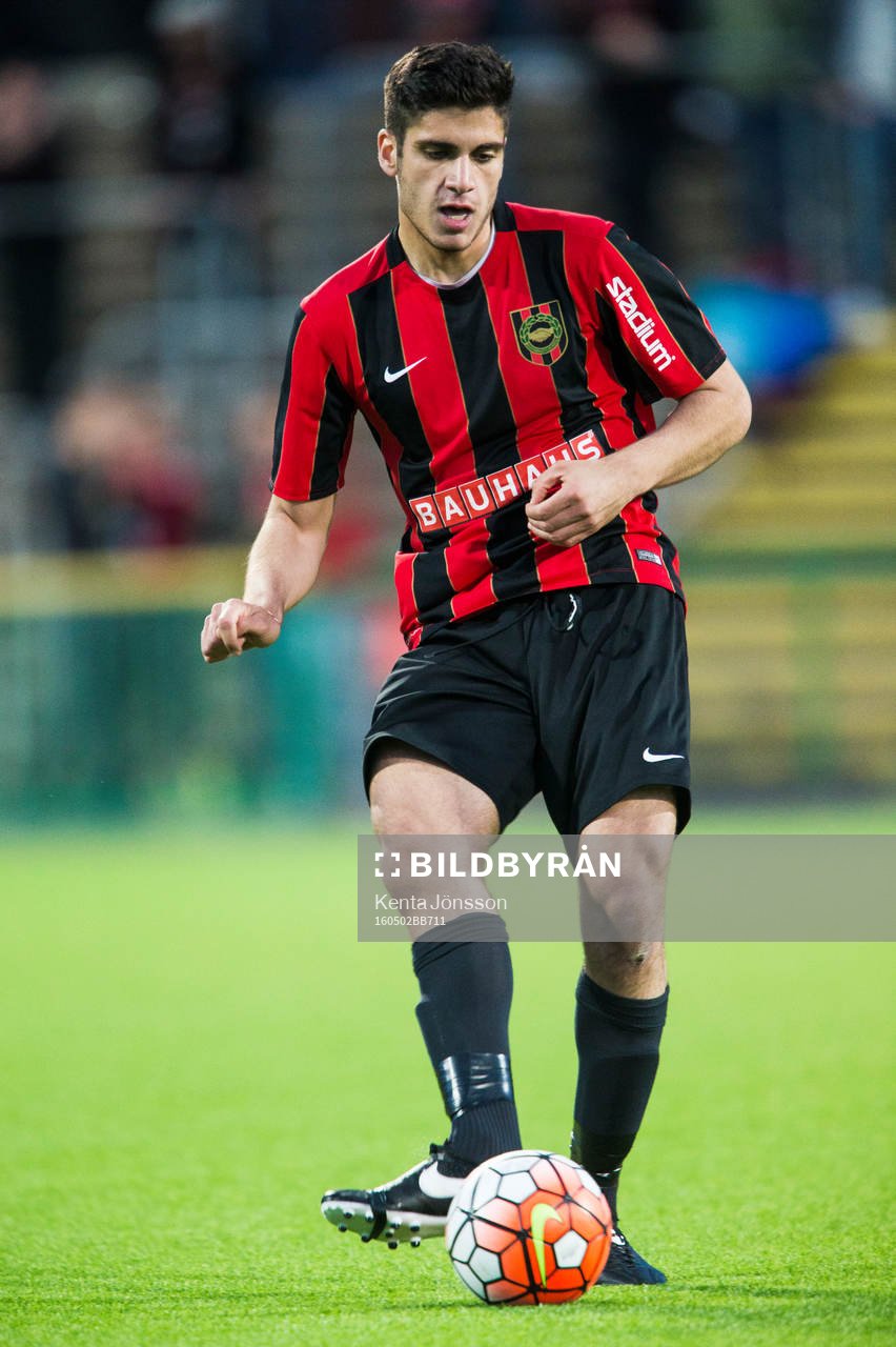 Brommapojkarnas Nemrut Awrohum under fotbollsmatchen i Division 1 Norra mellan Brommapojkarna och Västerås den 2 Maj 2016 i Stockholm.