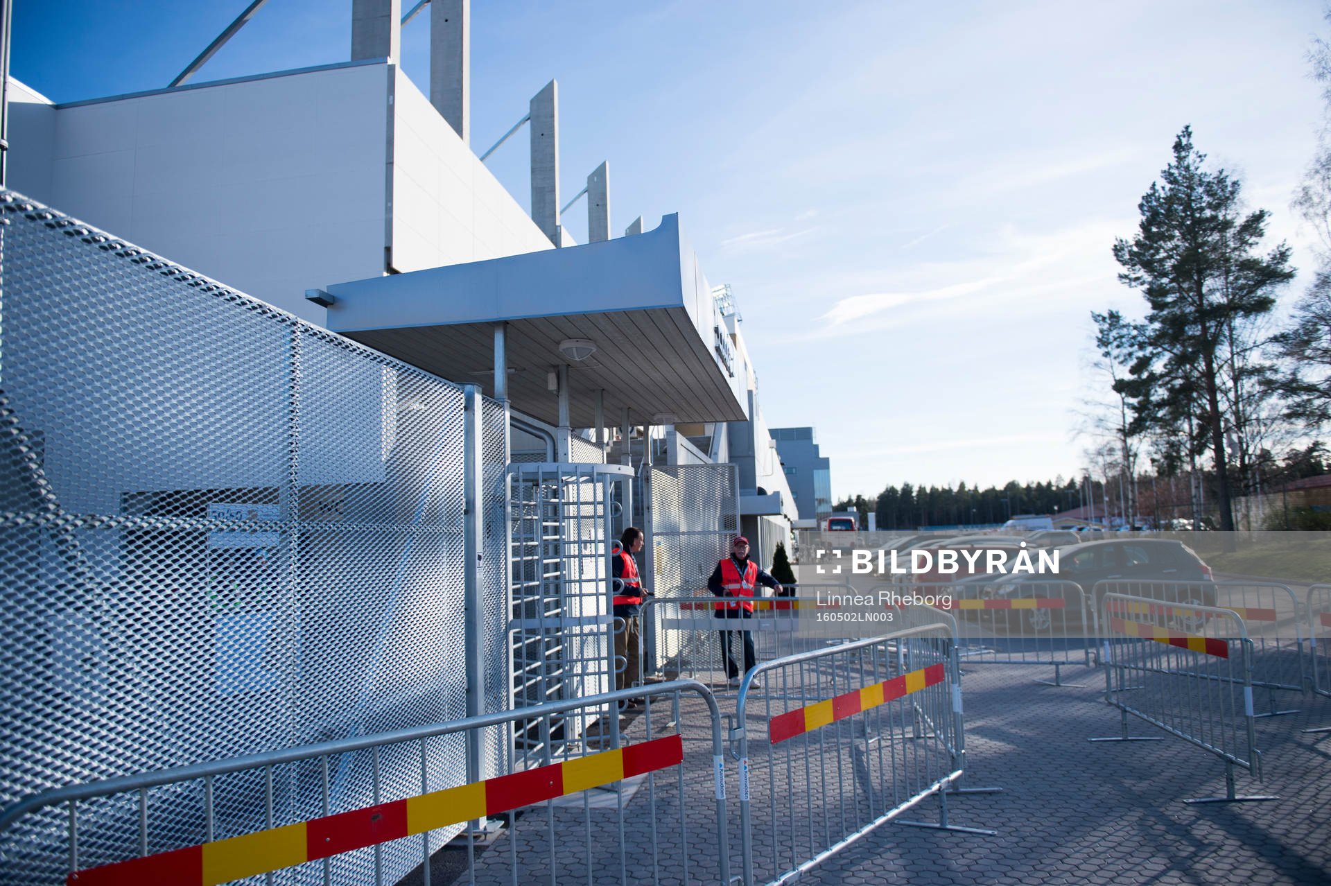 Bortapublikens entré