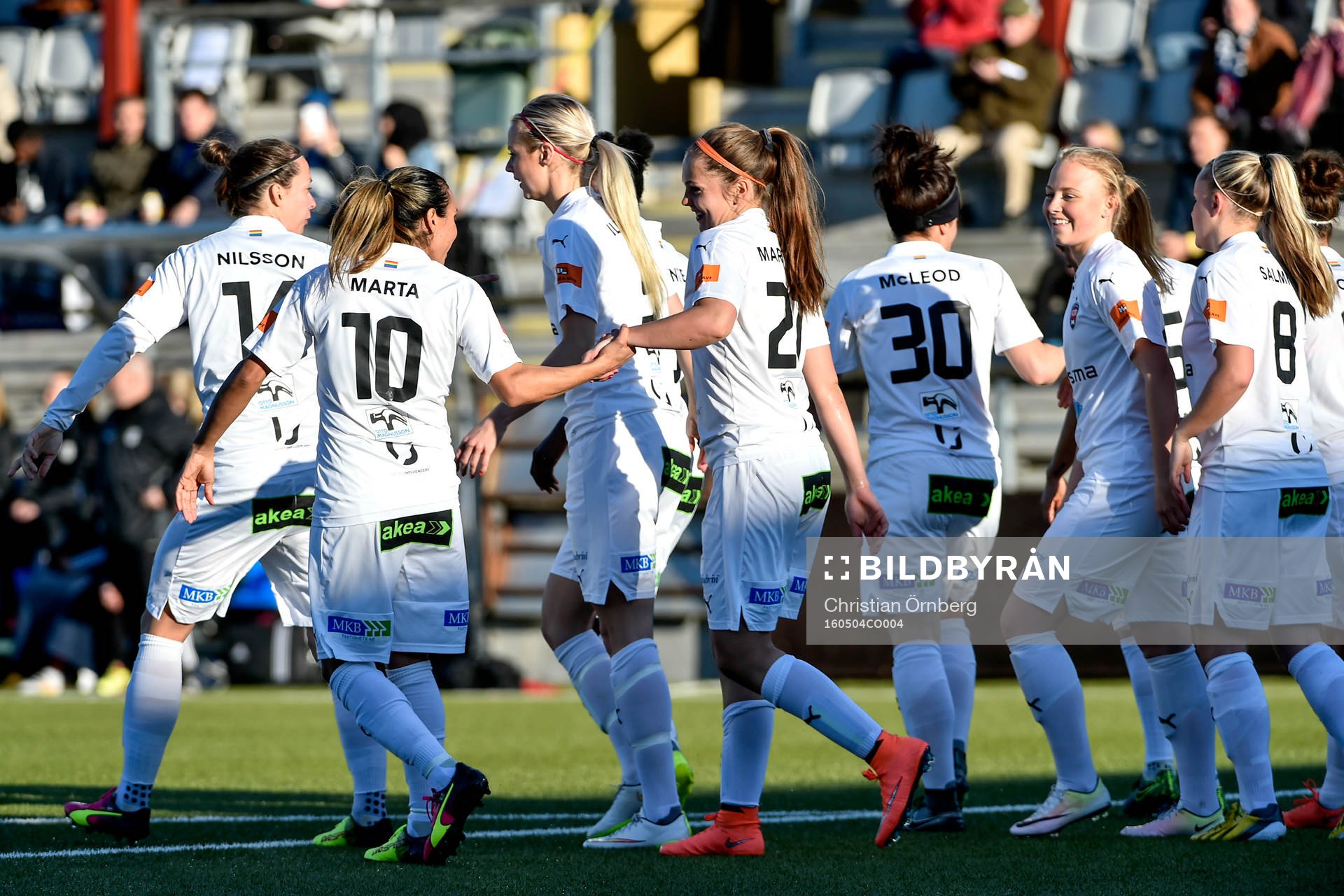 Rosengårds Lieke Martens jublar med lagkamraterna