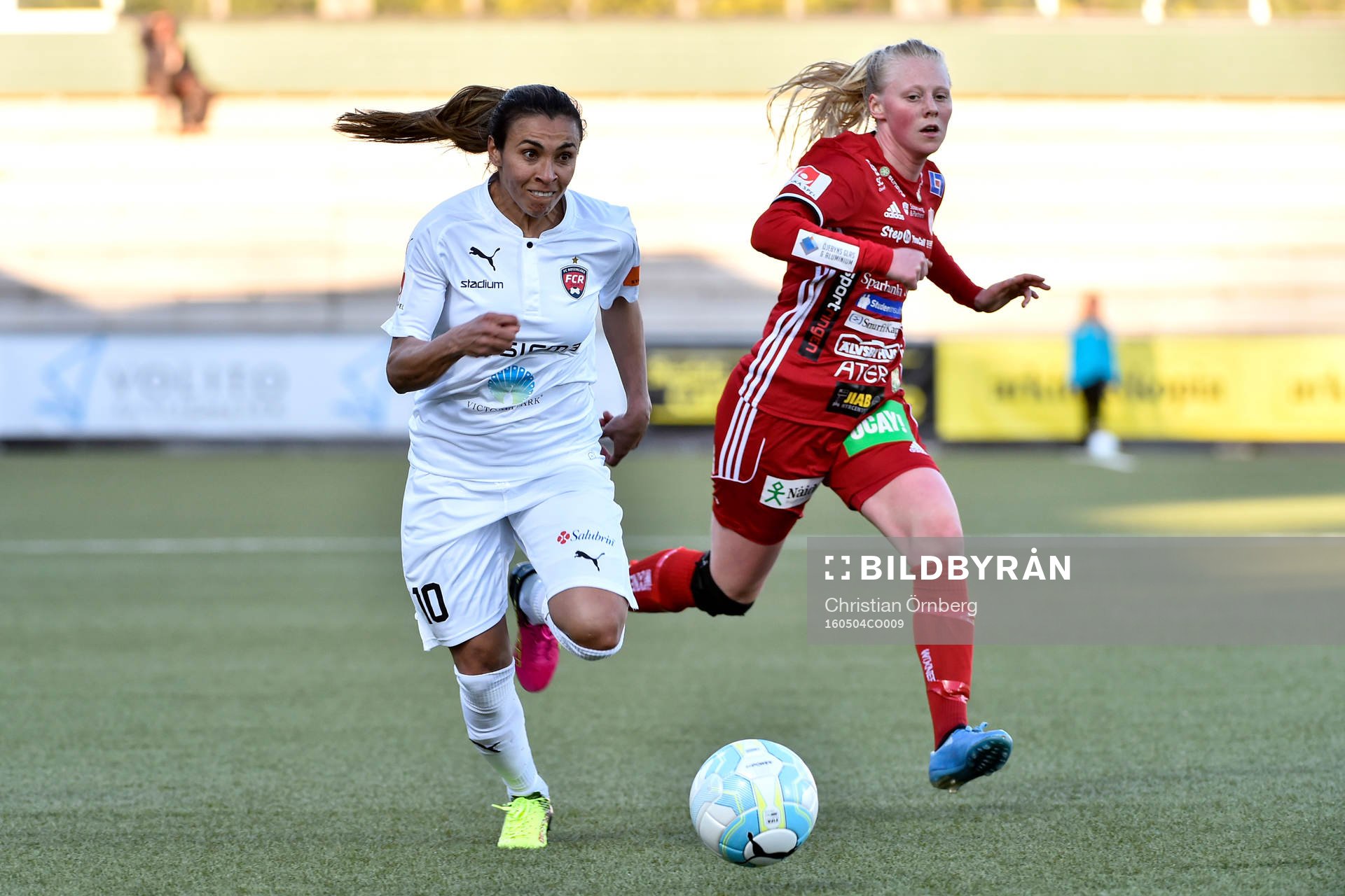 Rosengårds Marta Viera Da Silva och Piteås Elin Bragnum