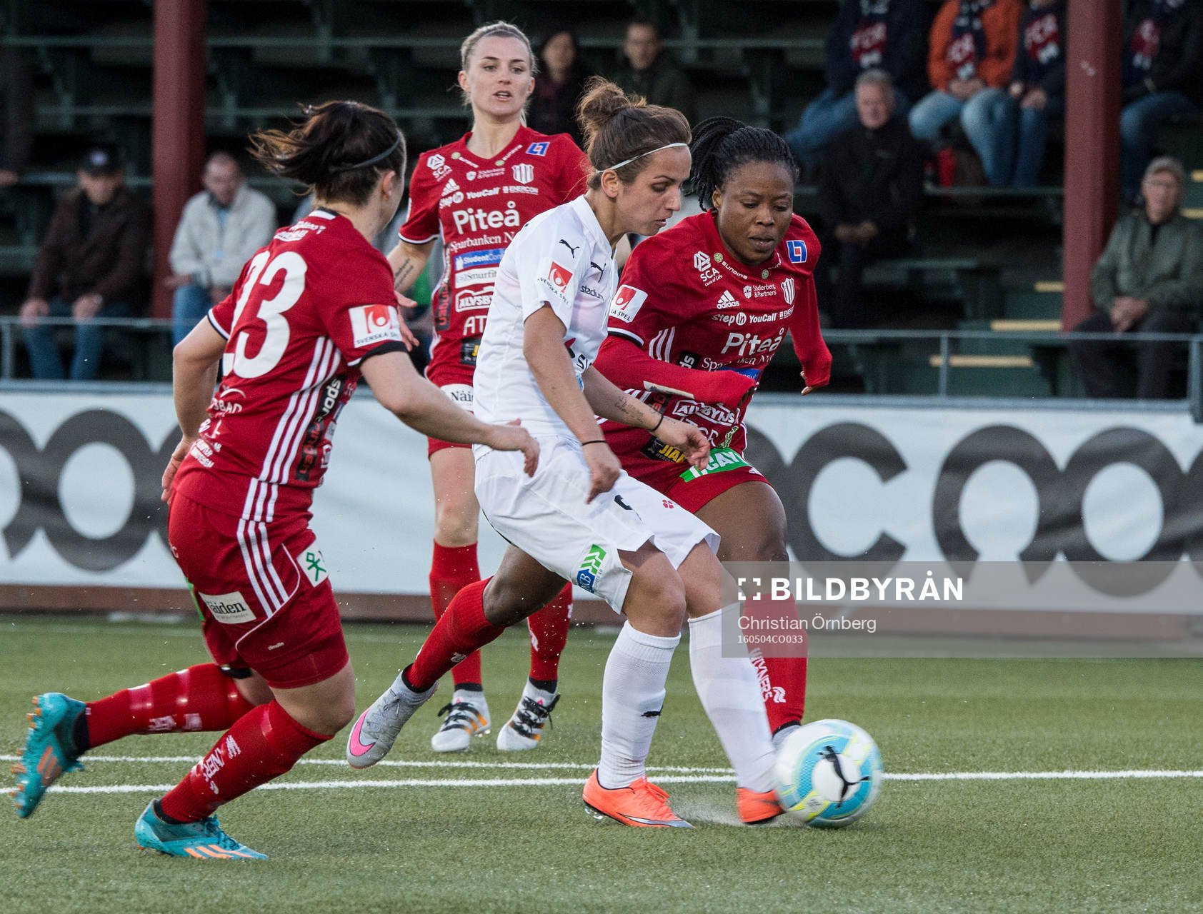Rosengårds Nataša Andonova mot Piteås June Pedersen och