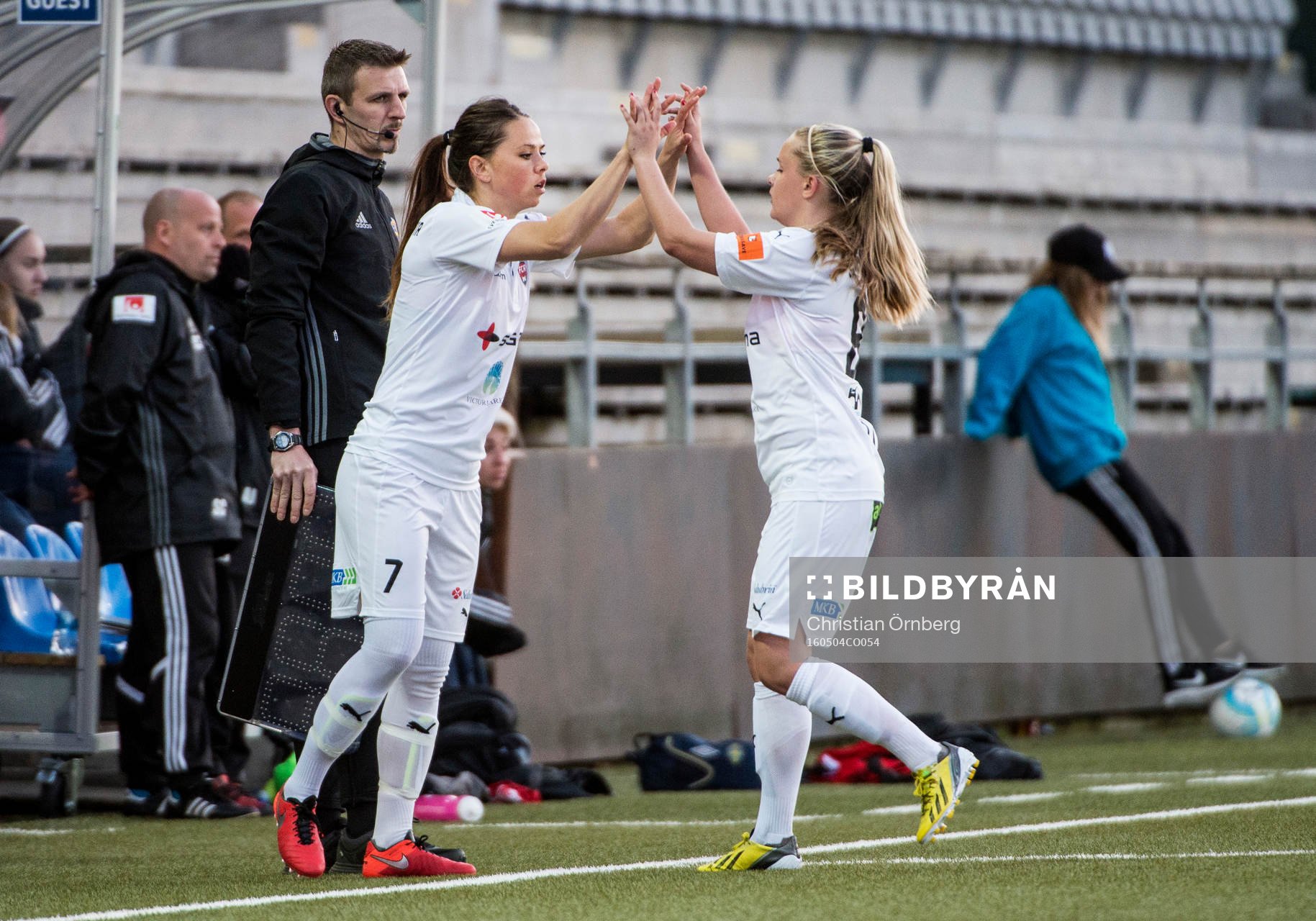 Rosengårds Sara Björk Gunnarsdottir byts in och Iina