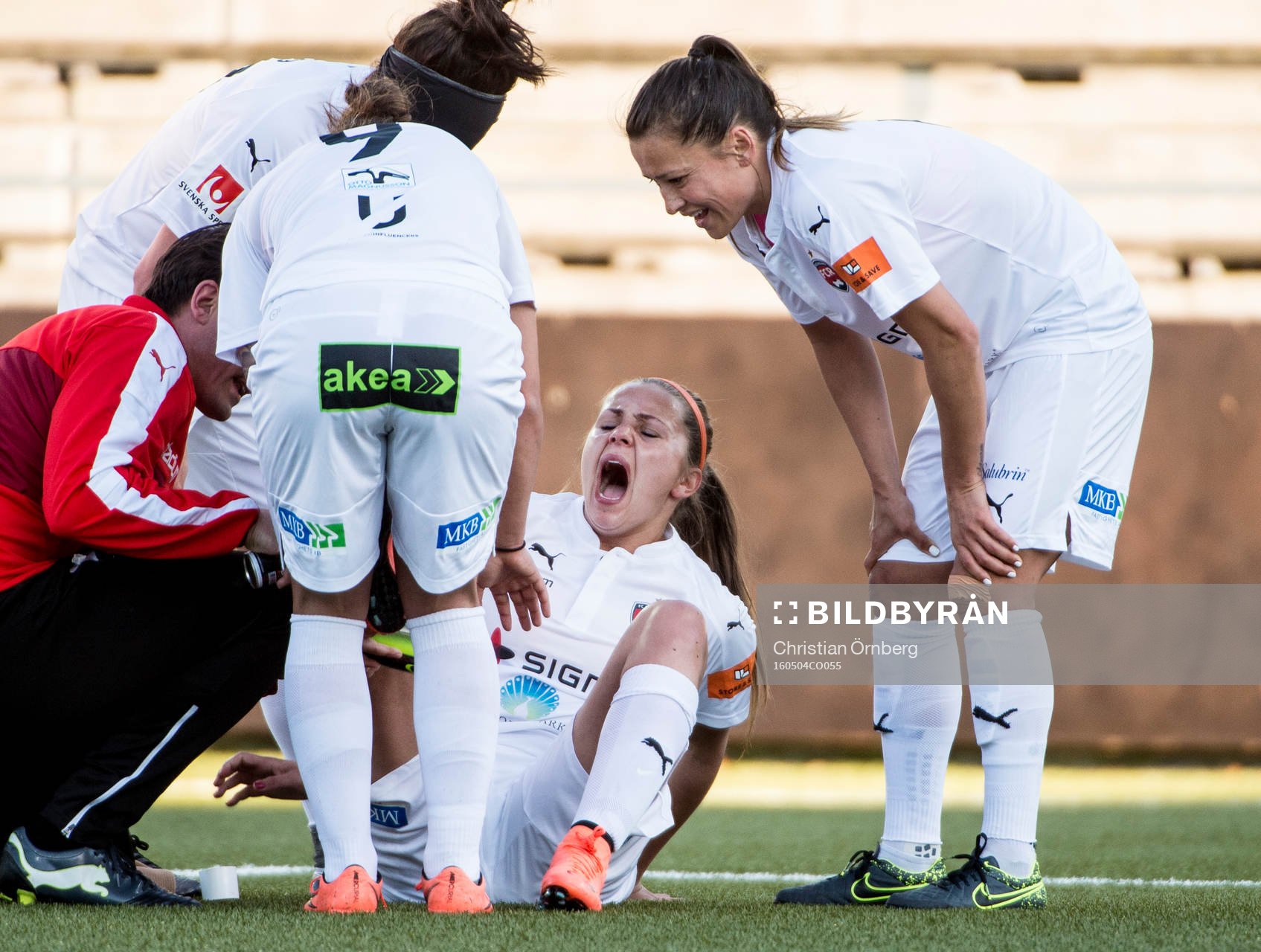 Rosengårds Lieke Martens skriker av smärta