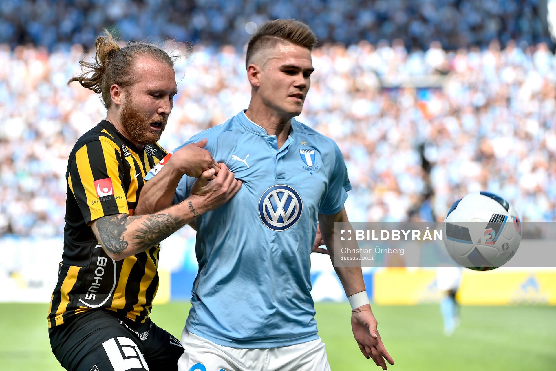 Häckens Emil Wahlström och Malmö FFs Vidar Örn
