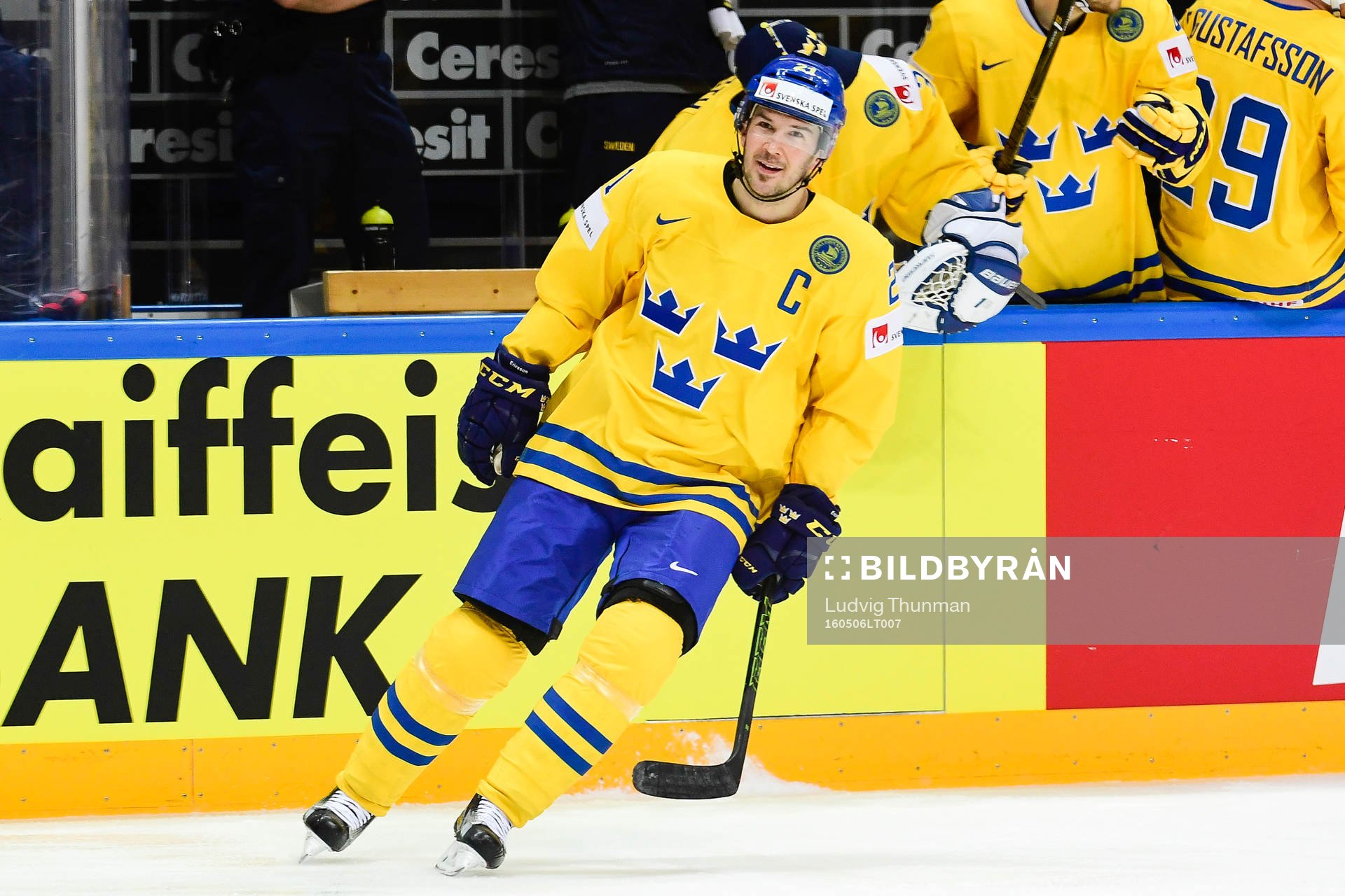 Sveriges Jimmie Ericsson jublar