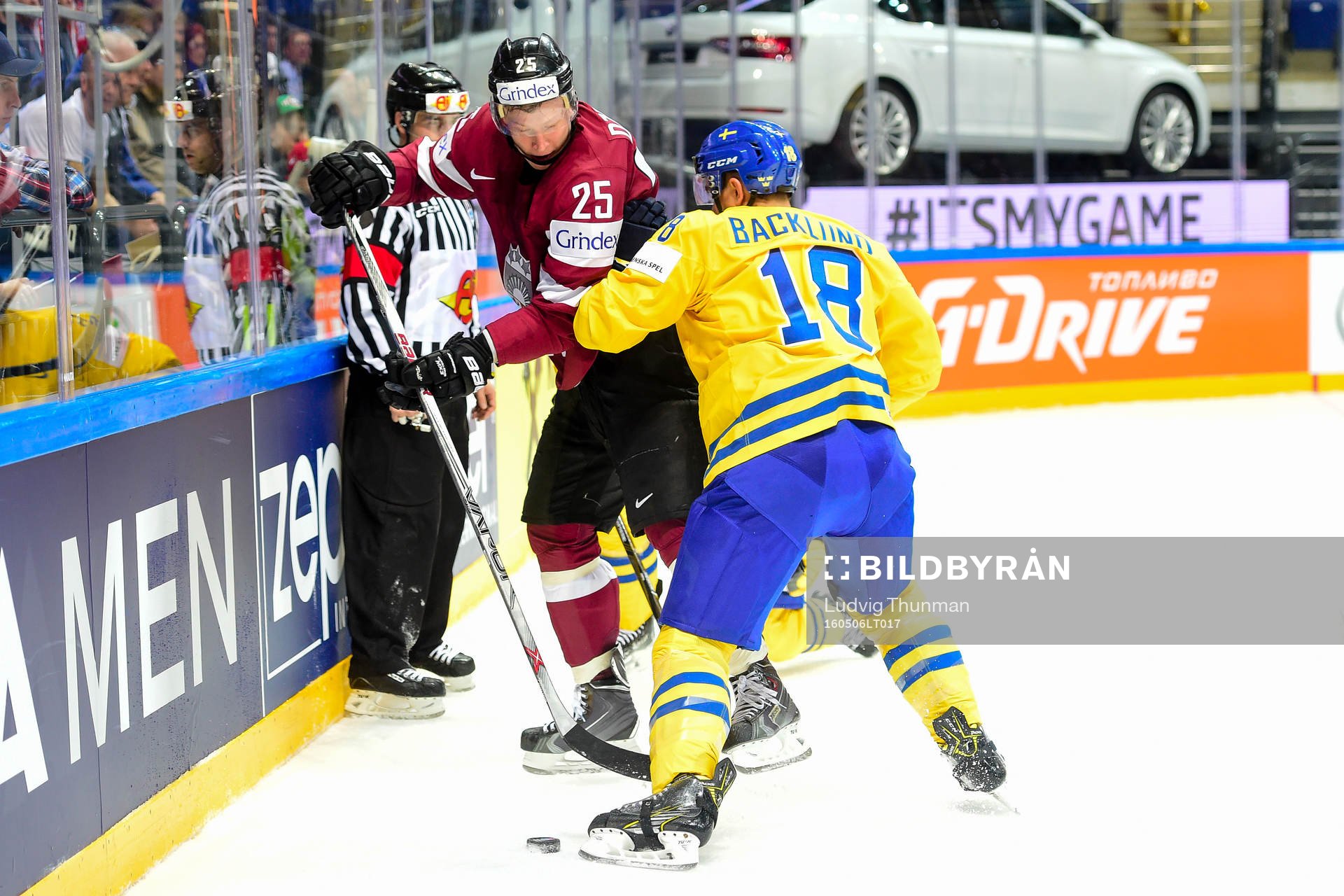 Lettlands Andris Dzerins och Sveriges Mikael Backlund