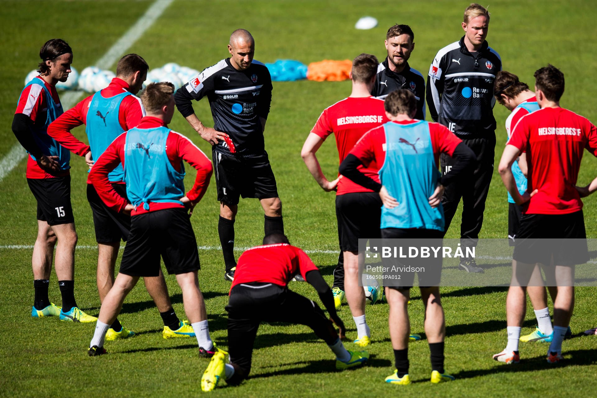 Manager Henrik Larsson, assisterande tränare Tobias
