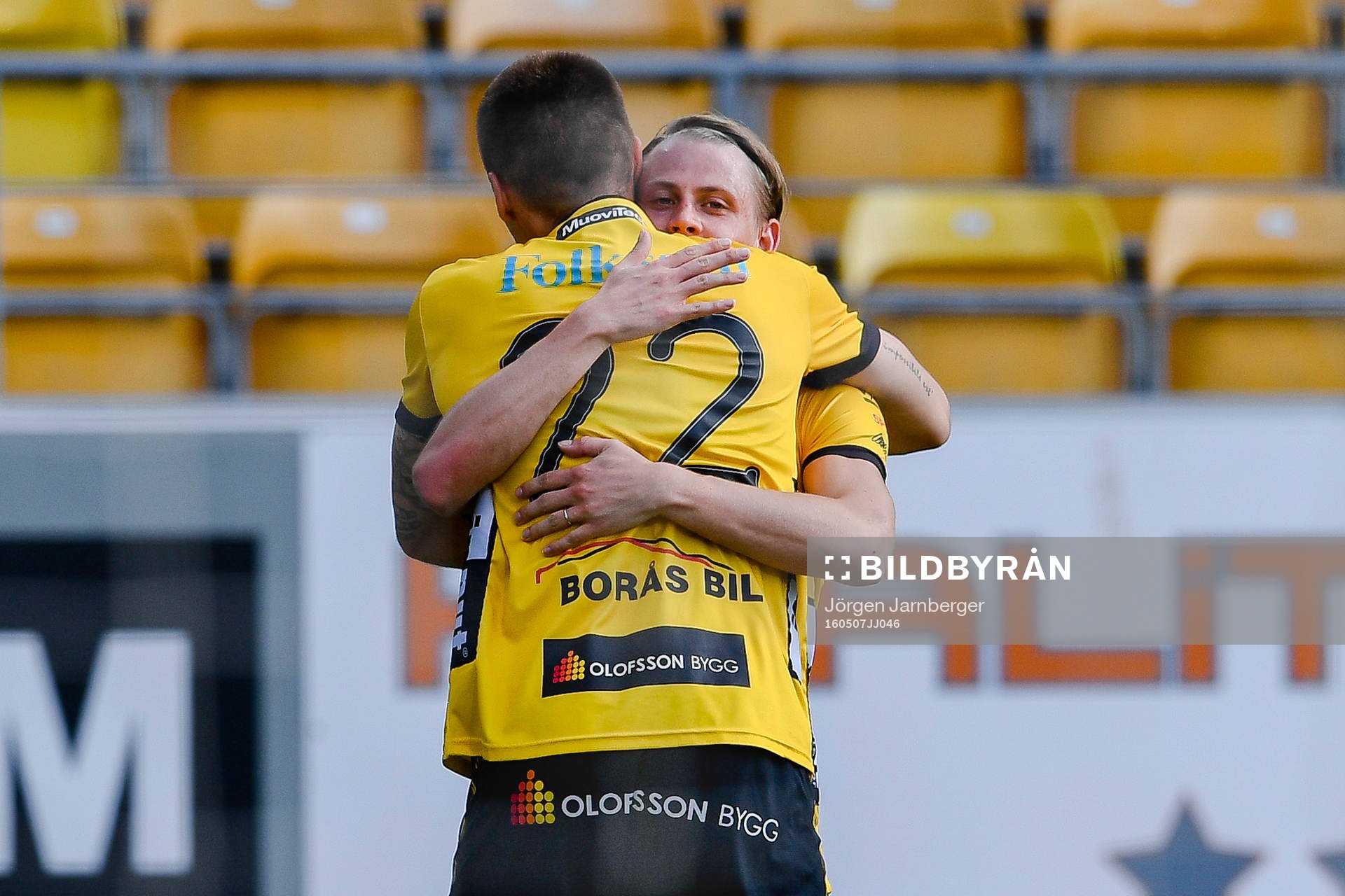 Elfsborgs Viktor Prodell och Simon Hedlund jublar