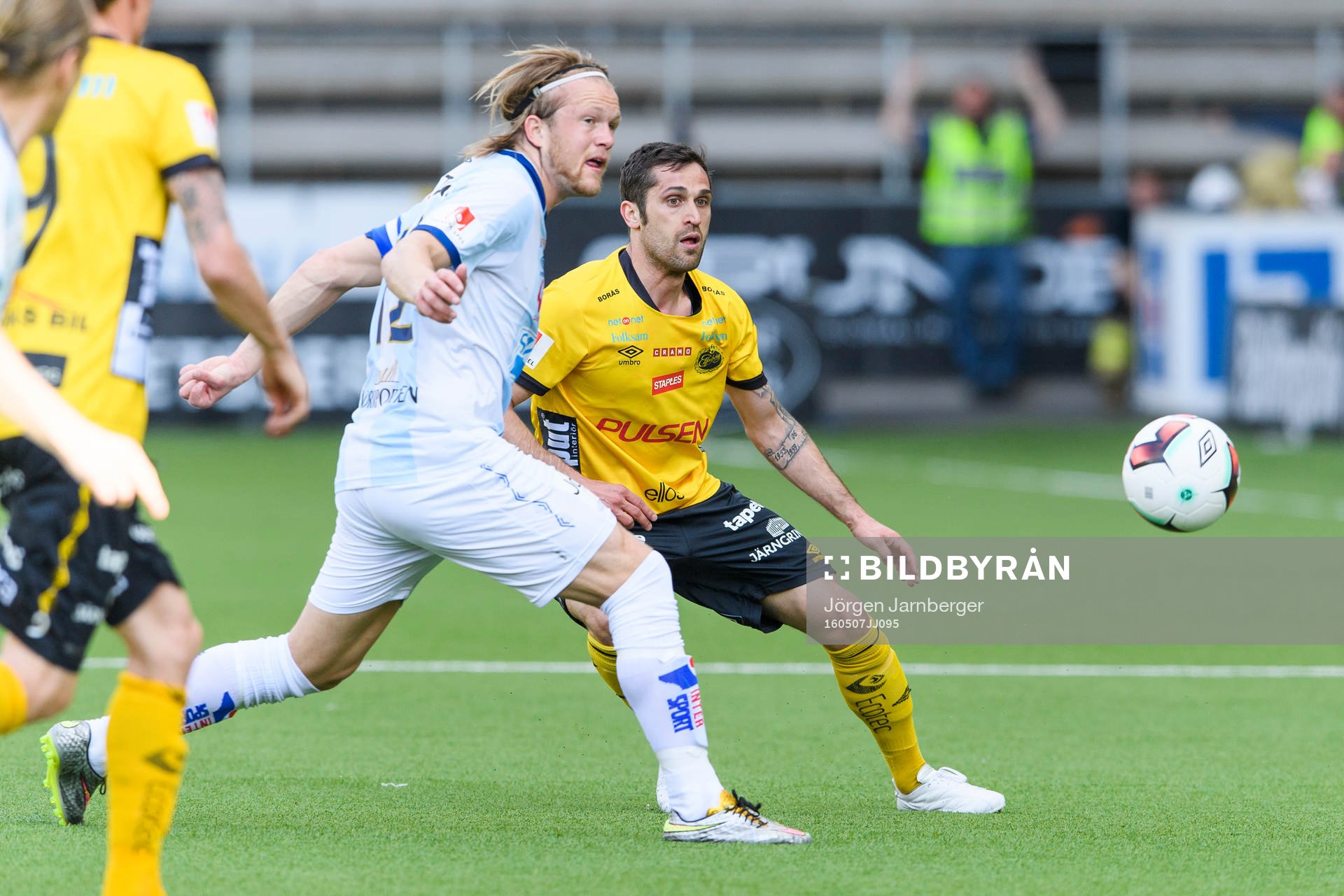 Elfsborgs Emir Bajrami och Gefles Anders Bååth