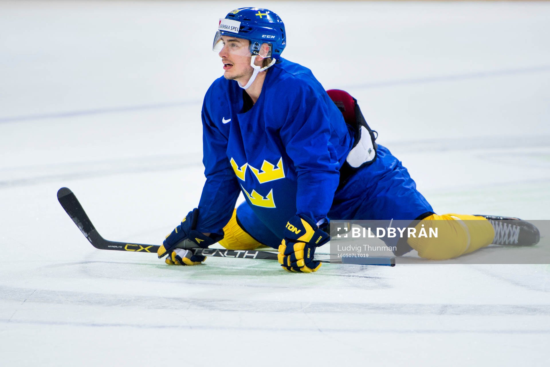 Johan Sundström stretchar
