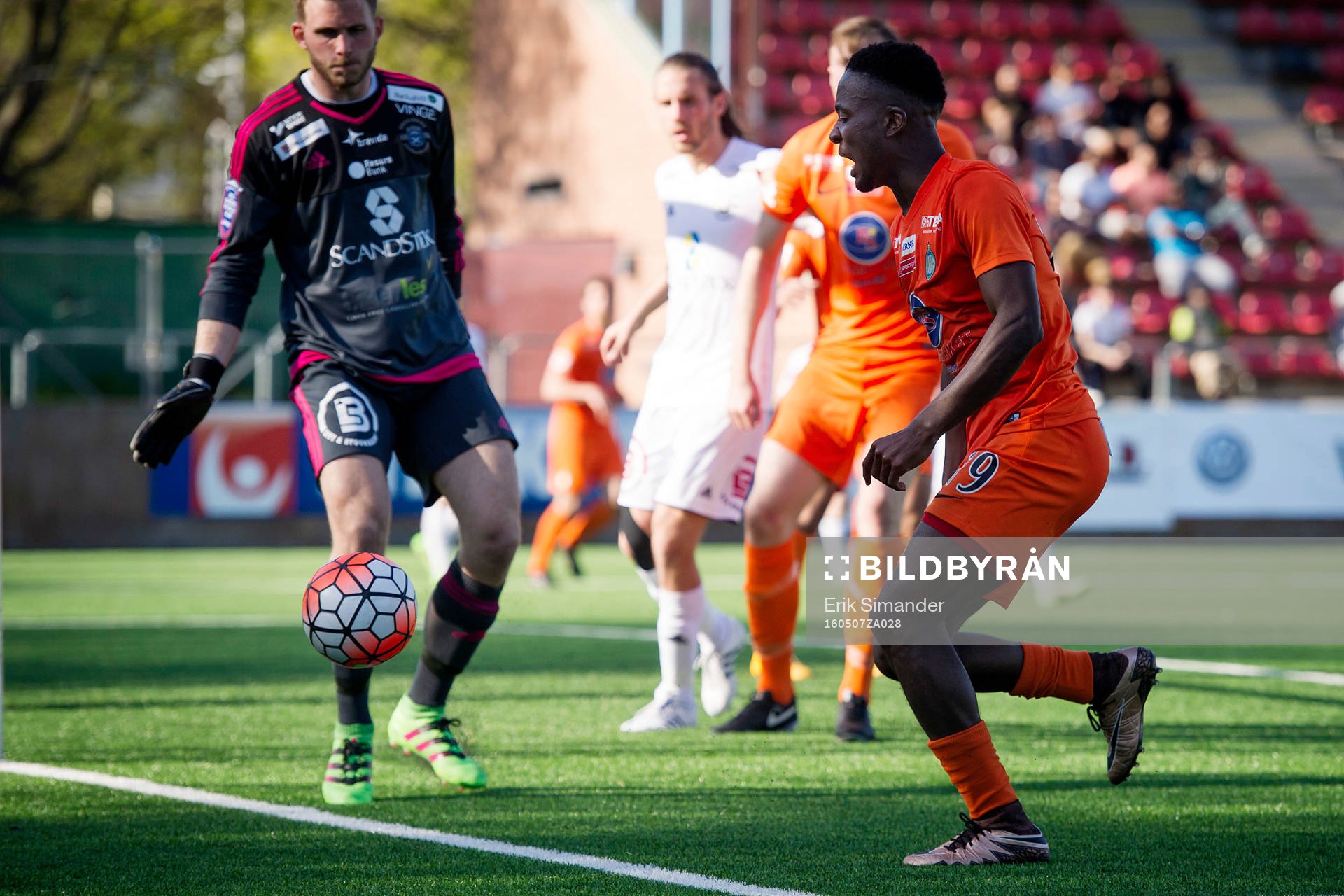 Athletics Mohamed Buya Tugay ropar ut sin frustration