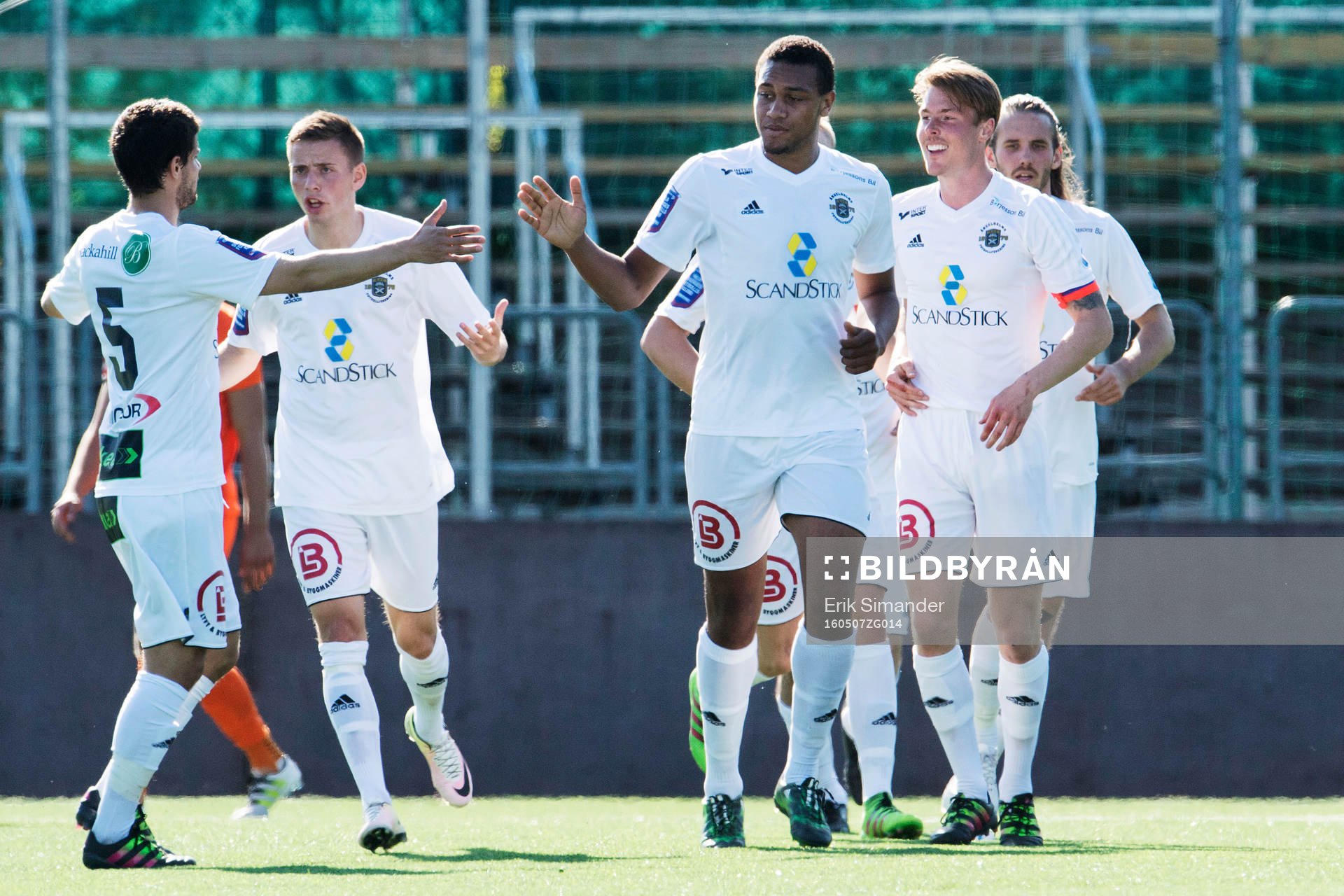 Ängelholms Patrick Dyrestam jublar efter att ha gjort 1-1 under fotbollsmatchen i Superettan mellan AFC United och Ängelholm den 7 maj i Stockholm.