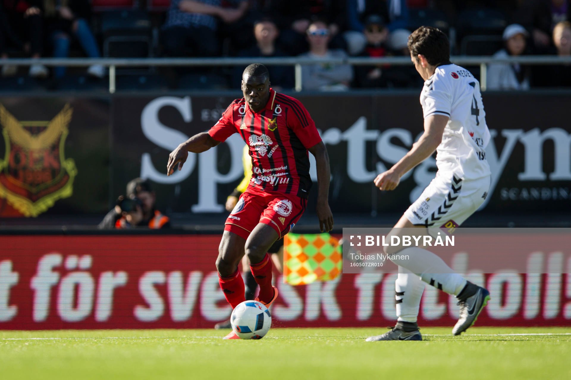 Östersunds Ken Sema mot Kalmars Marko Biskupovic