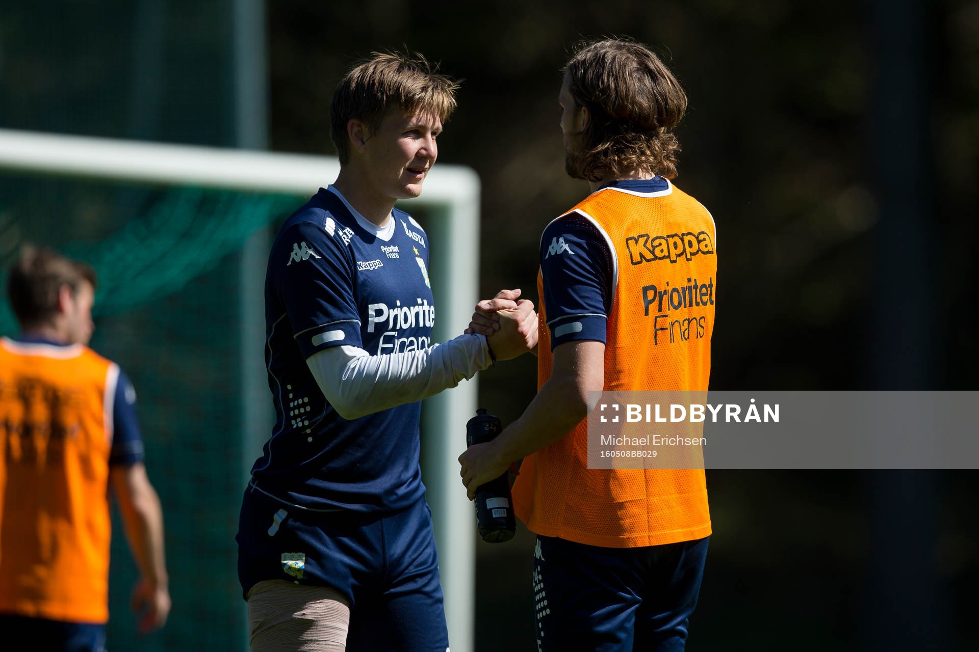 IFK Göteborgs målvakt Oliver Gustafsson tvingas avbryta