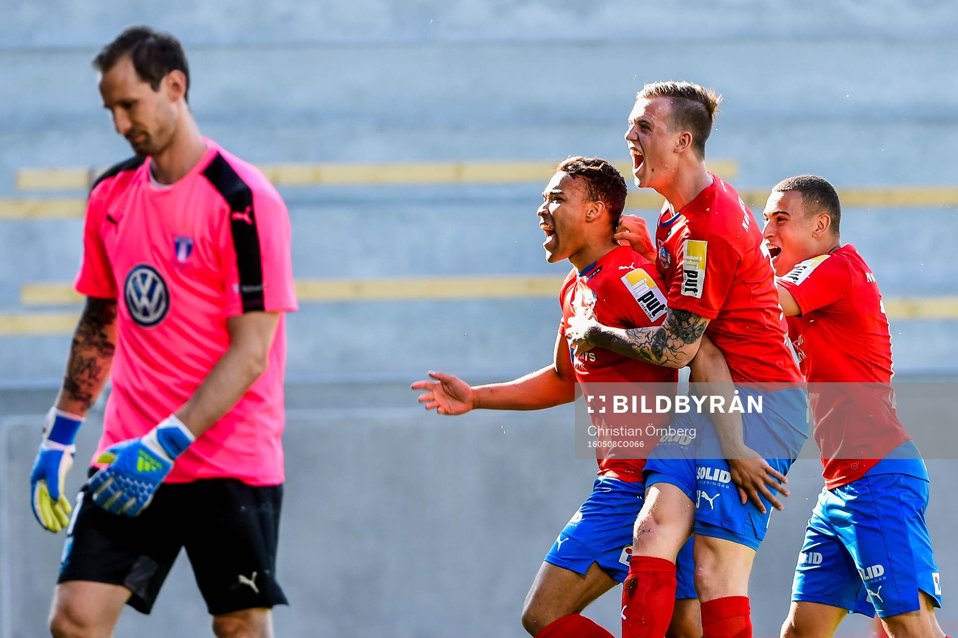 Helsingborgs Matthew Rusike , Alexander Achinioti-Jönsson