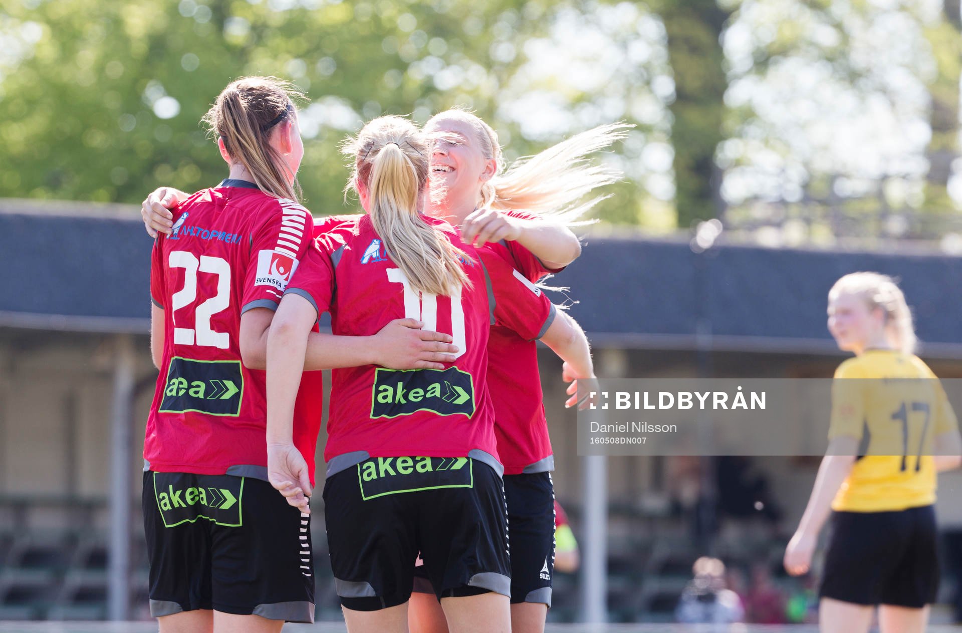 LB07:s Michaela Johnsson jublar efter 1-0 under fotbollsmatchen i Elitettan mellan LB07 och Älta den 8 Maj 2016 i Malmö.
