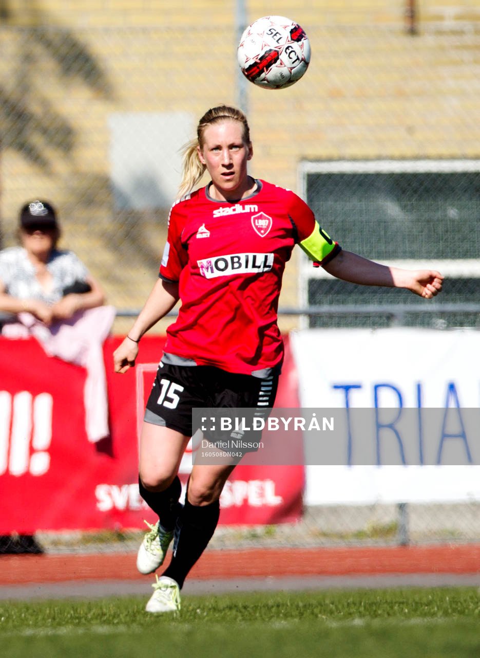 s Mia Persson