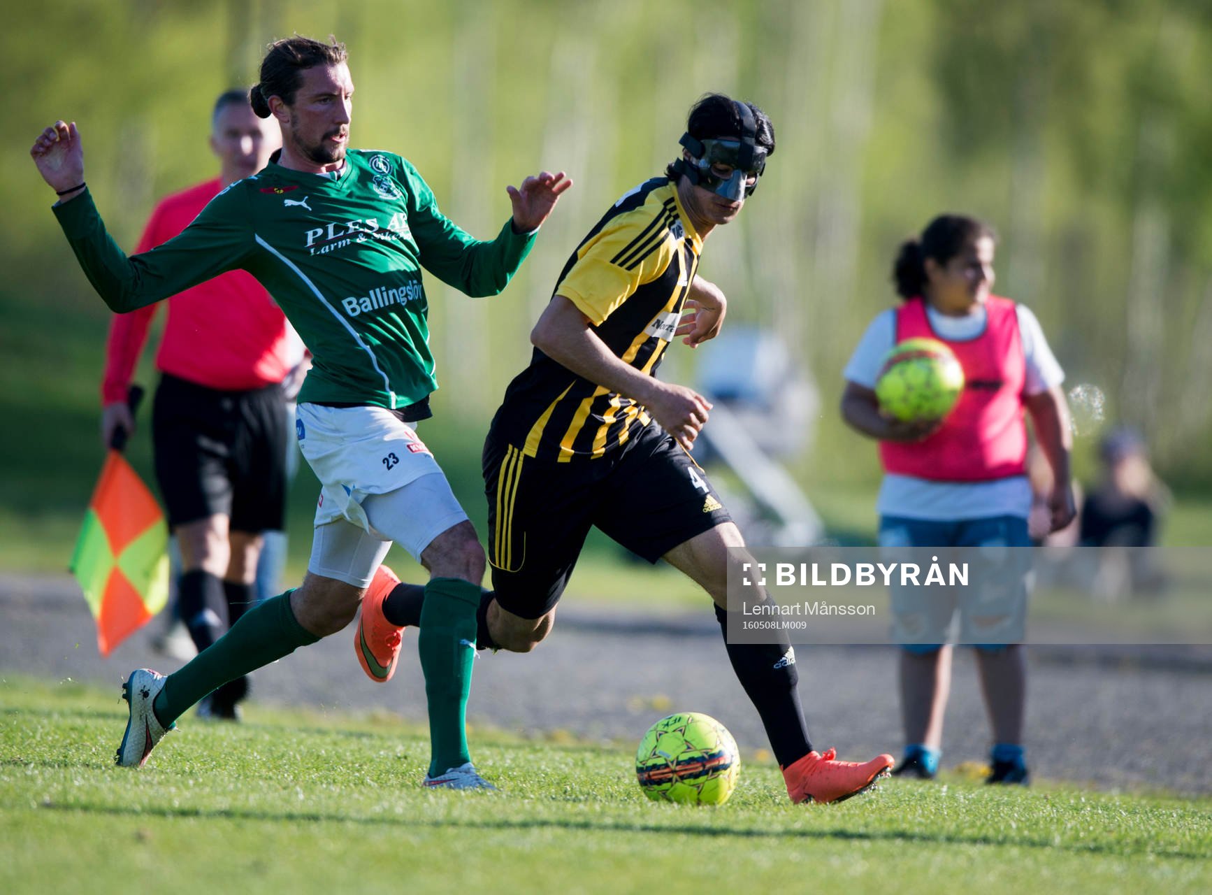IFK Hässleholms Ameer Naseer i matchen i division 2 mellan