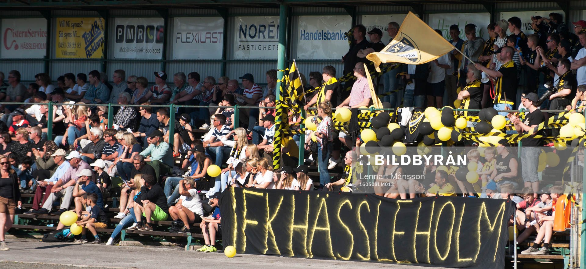 IFK Hässleholms supporters i matchen i division 2 mellan