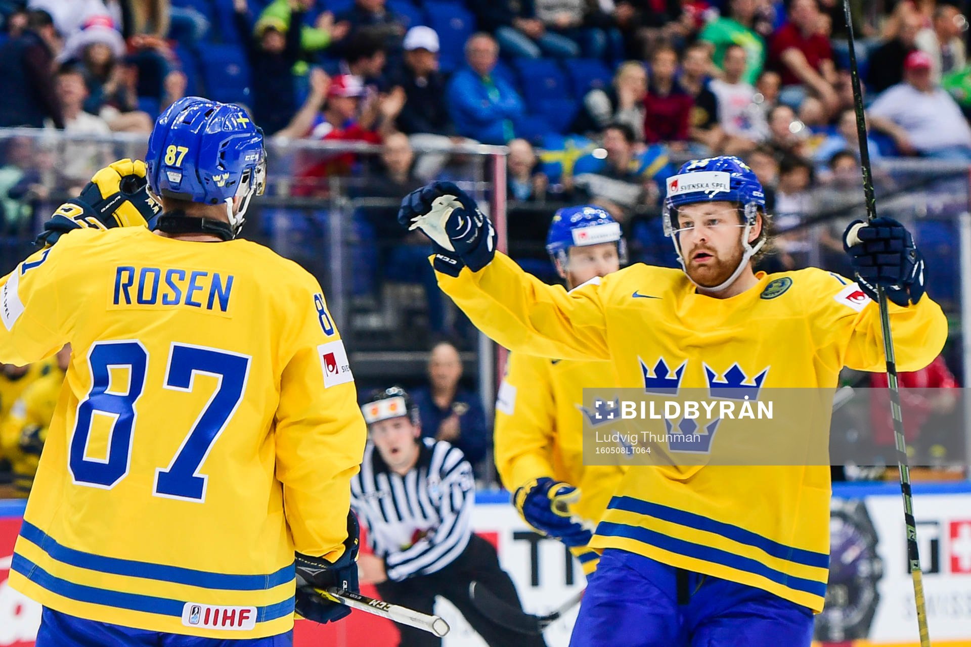 Sveriges Robert Rosen och Mattias Ritola jublar