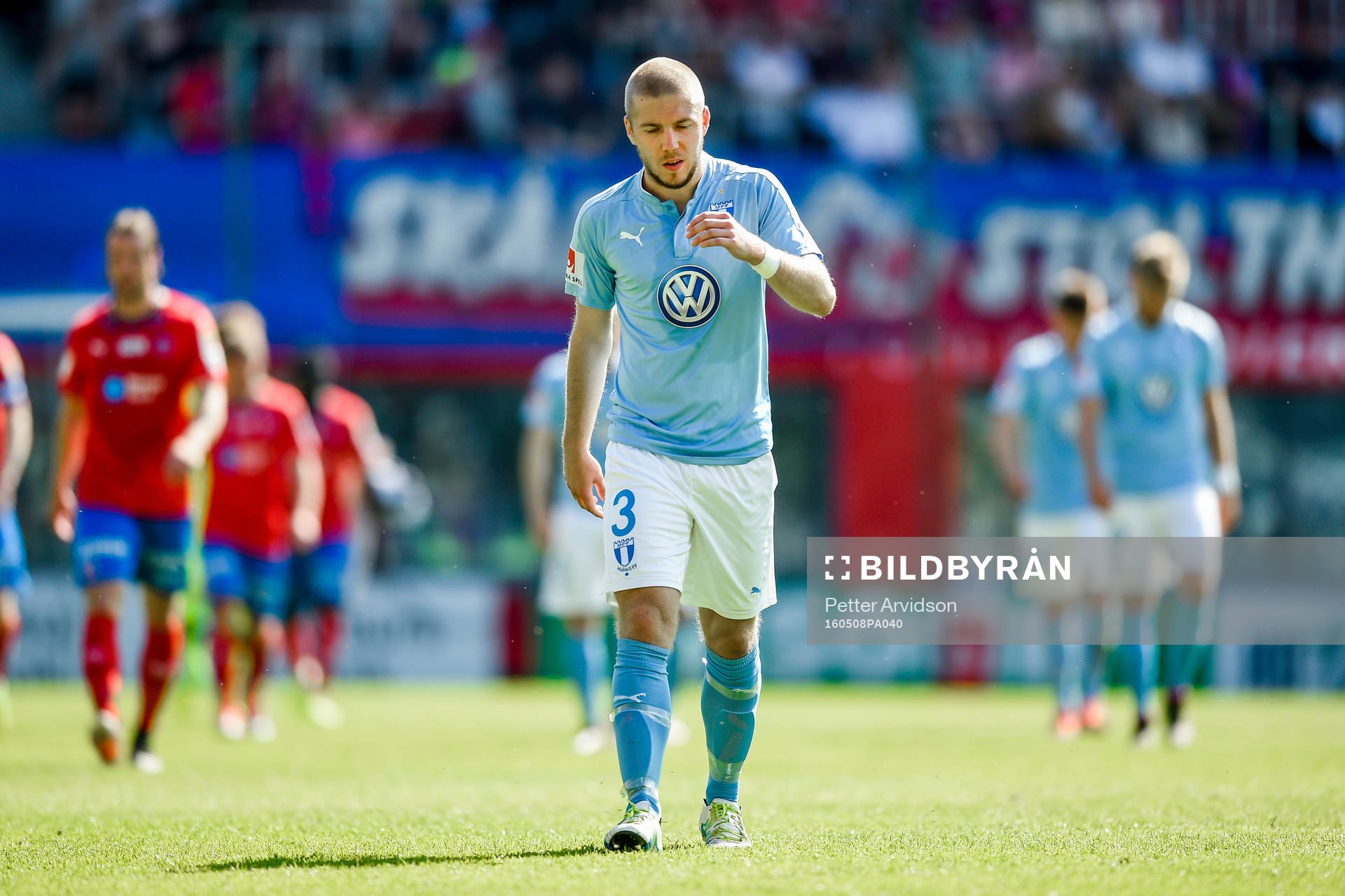 Malmö FFs Anton Tinnerholm deppar