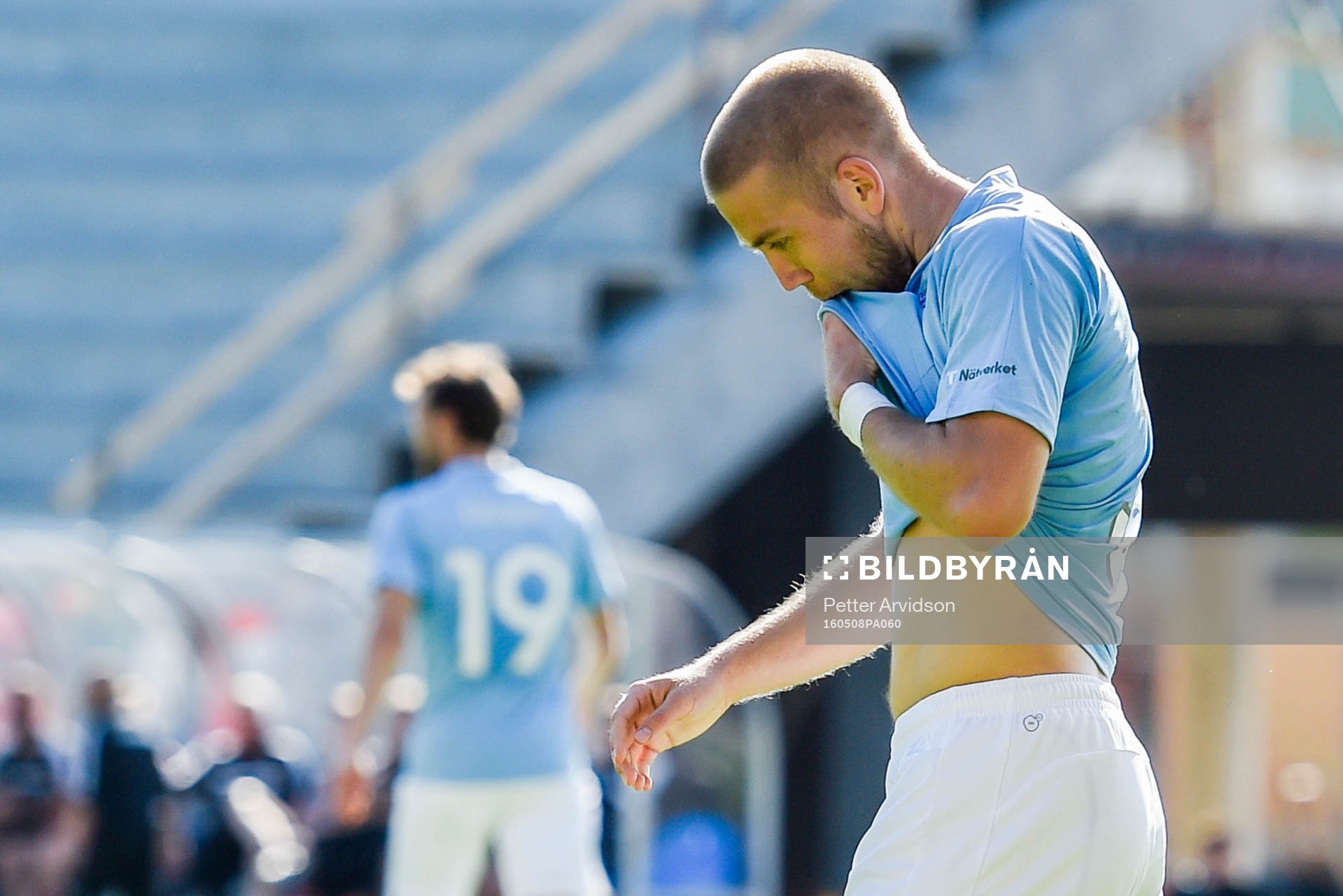 Malmö FFs Anton Tinnerholm deppar