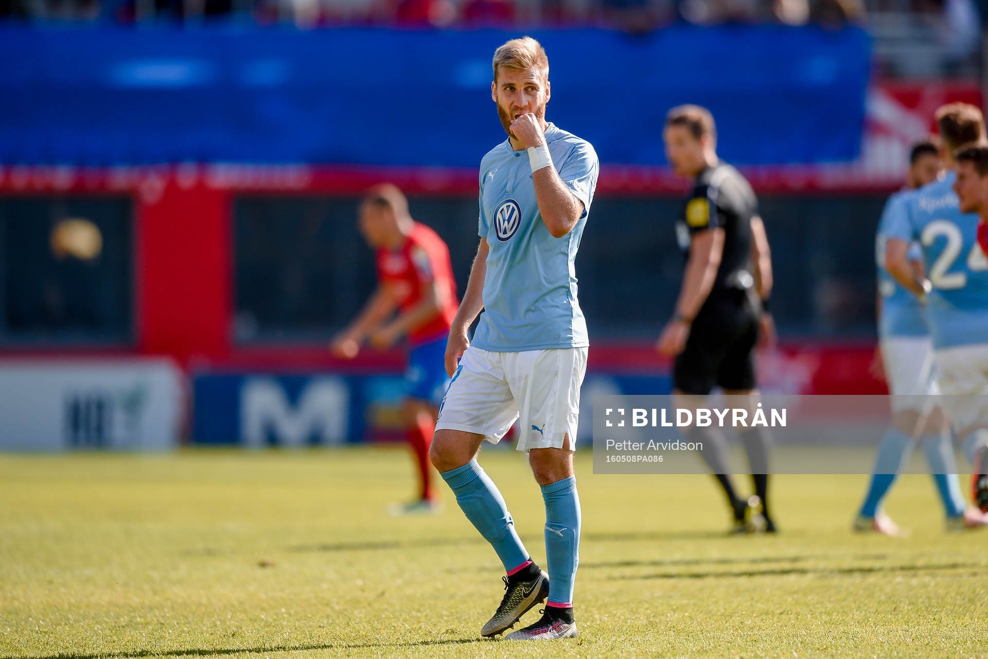 Malmö FFs Rasmus Bengtsson deppar
