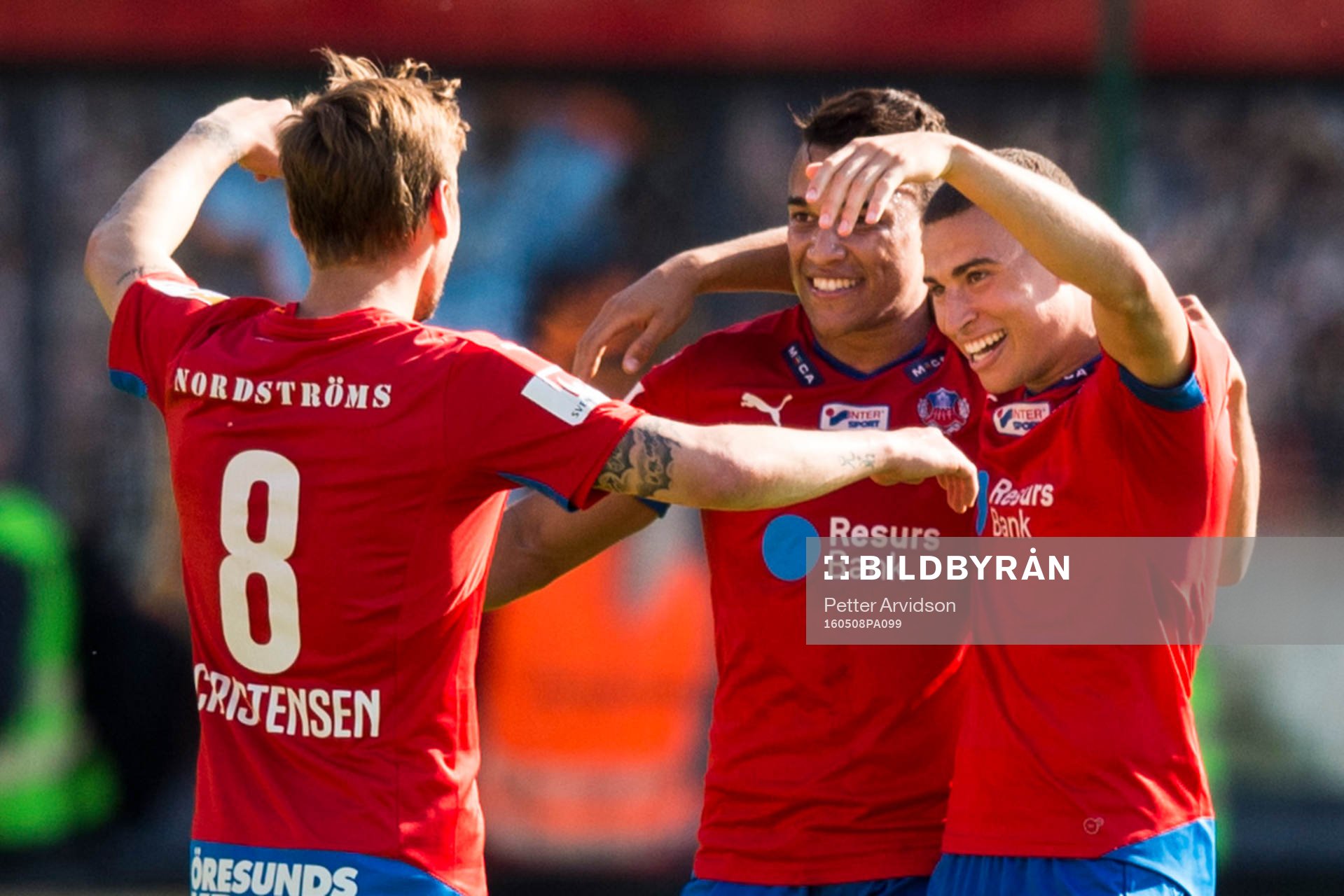 Helsingborgs Martin Christensen, Matthew Rusike och Jordan Larsson jublar efter fotbollsmatchen i Allsvenskan mellan Helsingborg och Malmö FF den 8 maj 2016 i Helsingborg.