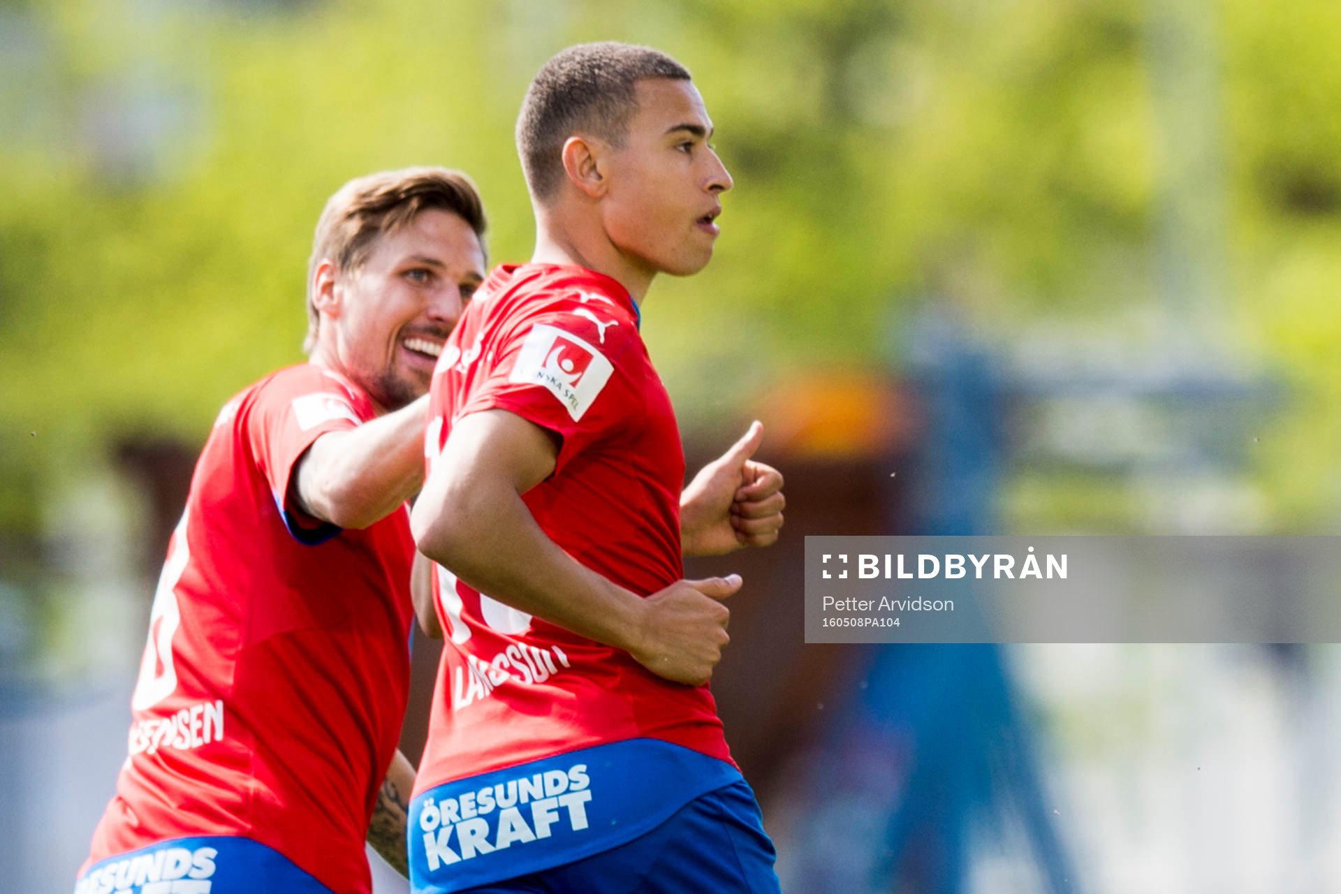 Helsingborgs Martin Christensen och Jordan Larsson jublar