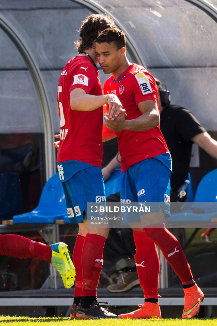Helsingborgs Linus Hallenius och Matthew Rusike