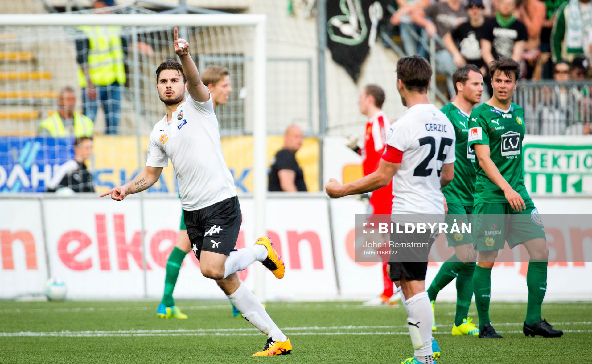 Örebros Astrit Ajdarevic gör 2-2 på straff