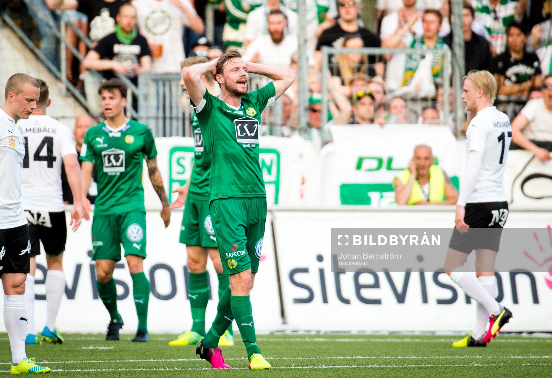 Hammarbys Arnor Smarason deppar