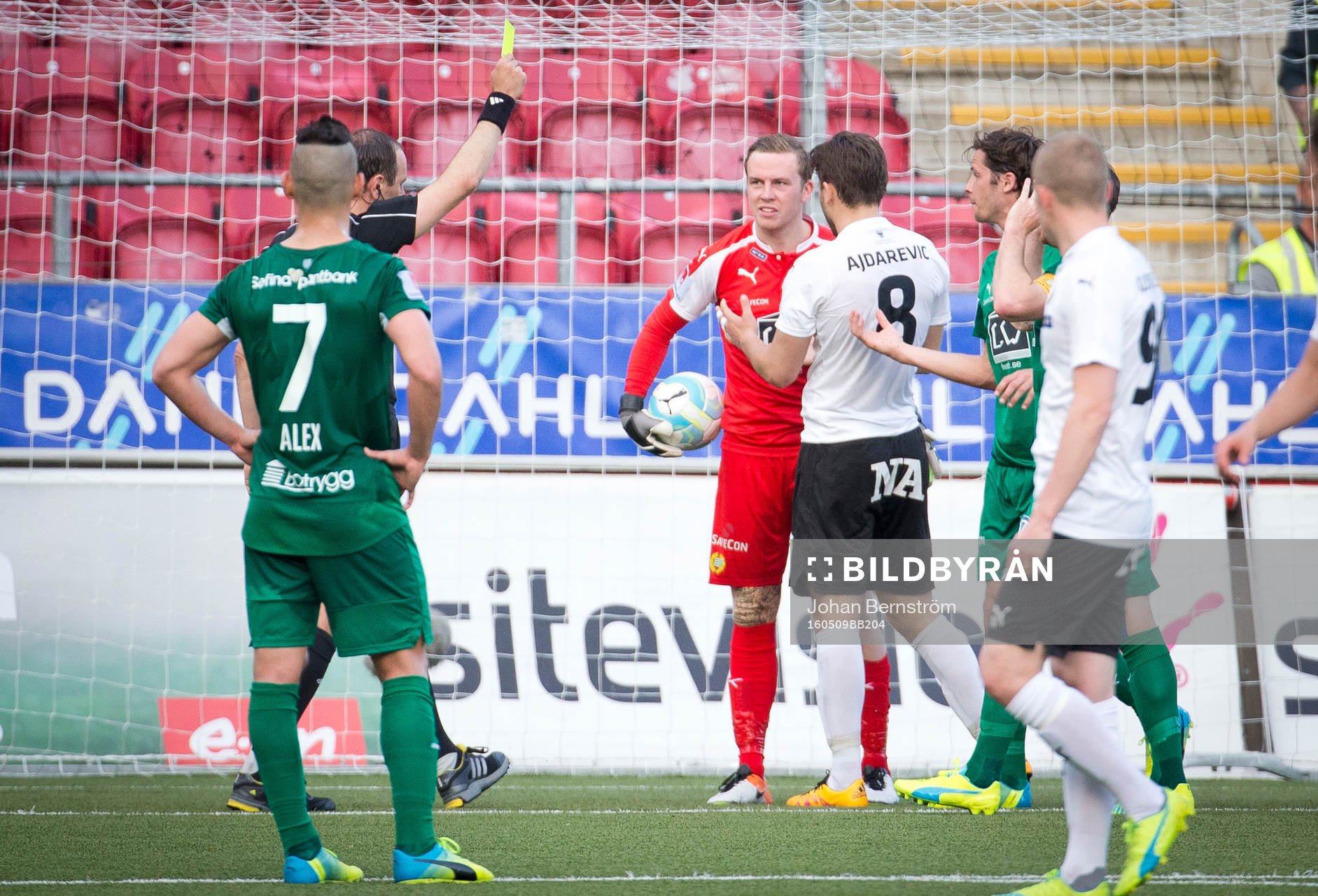 Hammarbys målvakt Ögmundur Kristinsson och Örebros