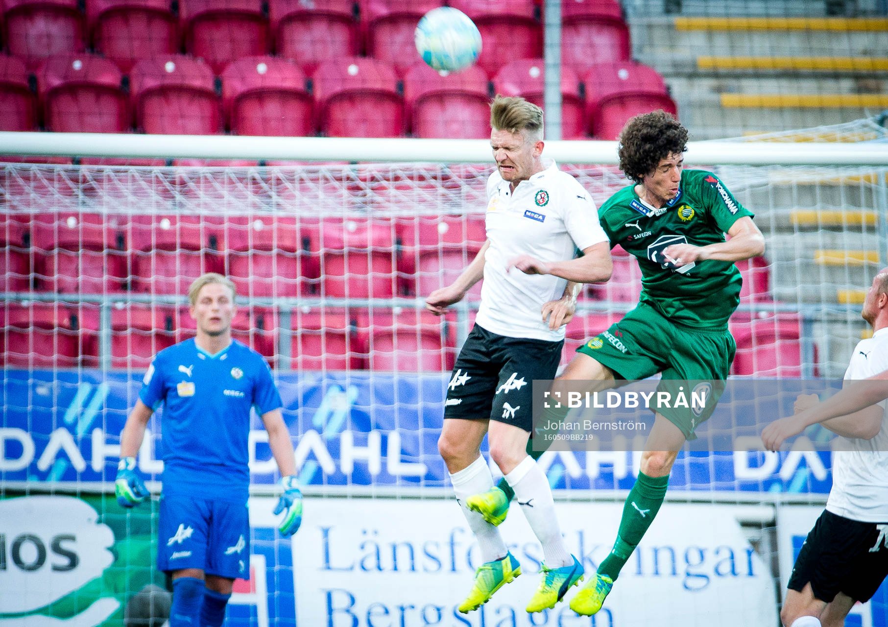 Örebros Michael Almbäck