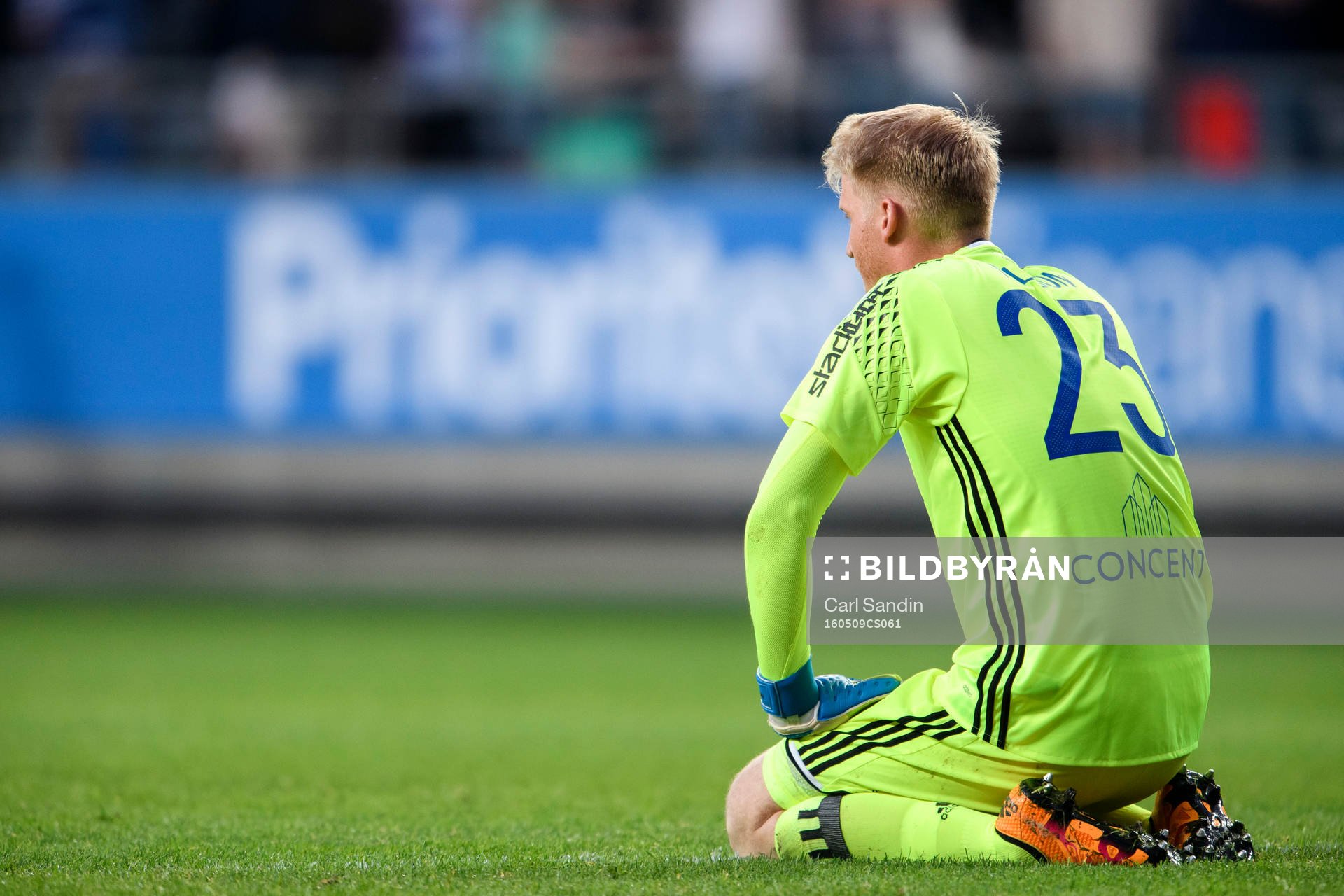 Djurgårdens målvakt Hampus Nilsson deppar