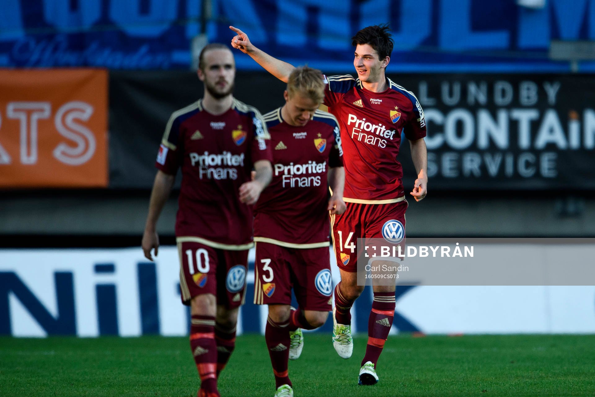 Djurgårdens Besard Sabovic jublar