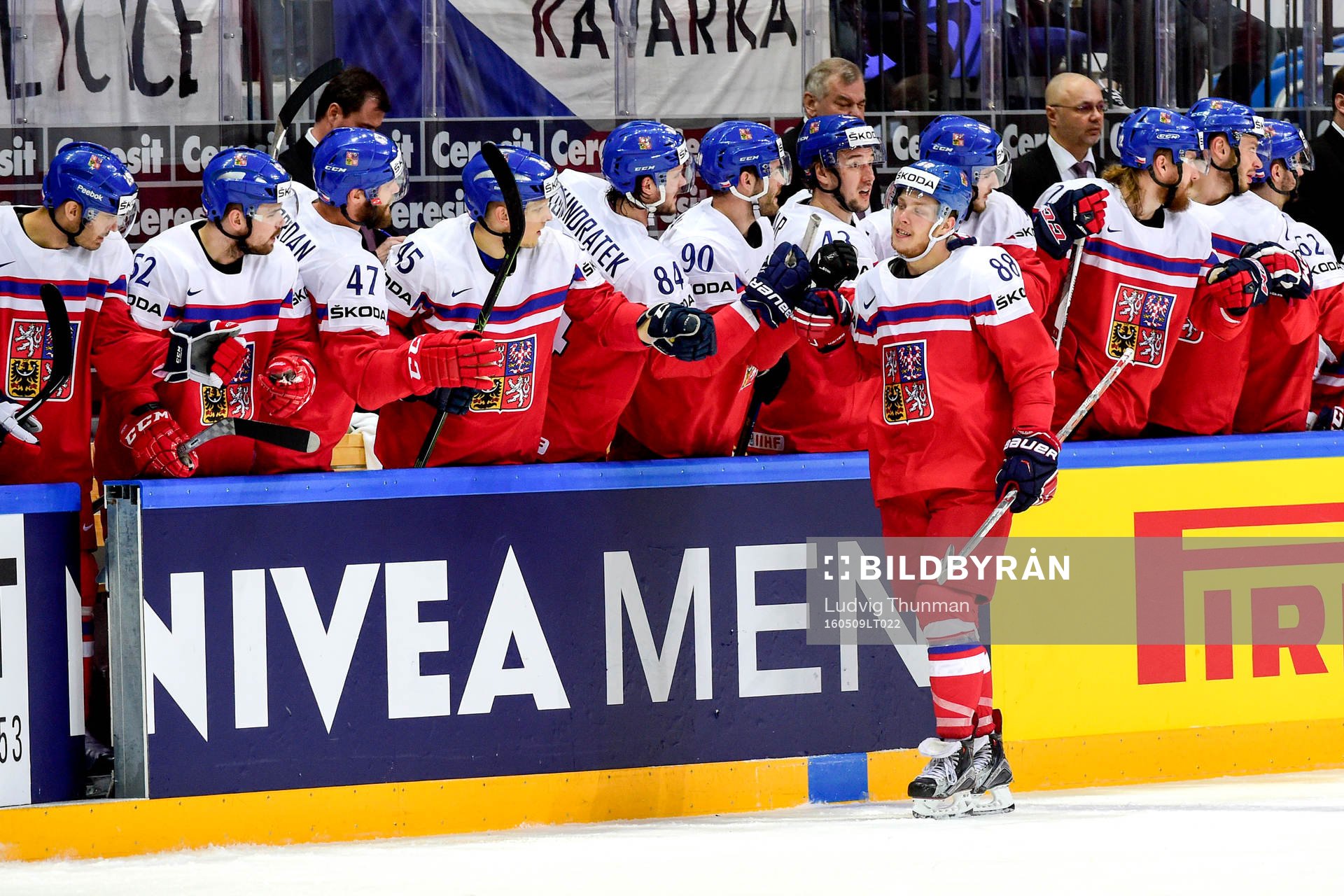 Tjeckiens David Pastrnak jublar